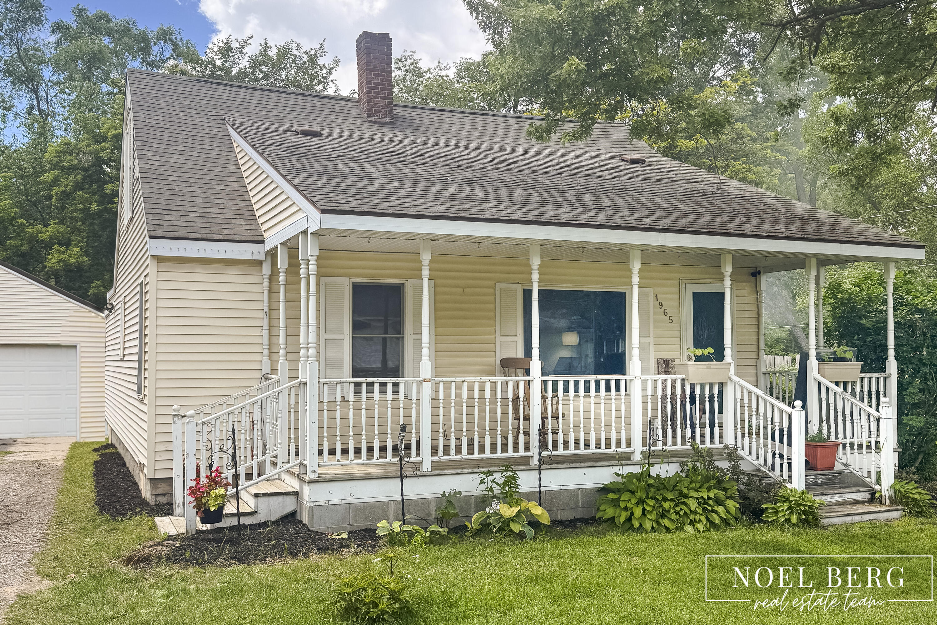 1965 Woodward Street Muskegon MI 49442