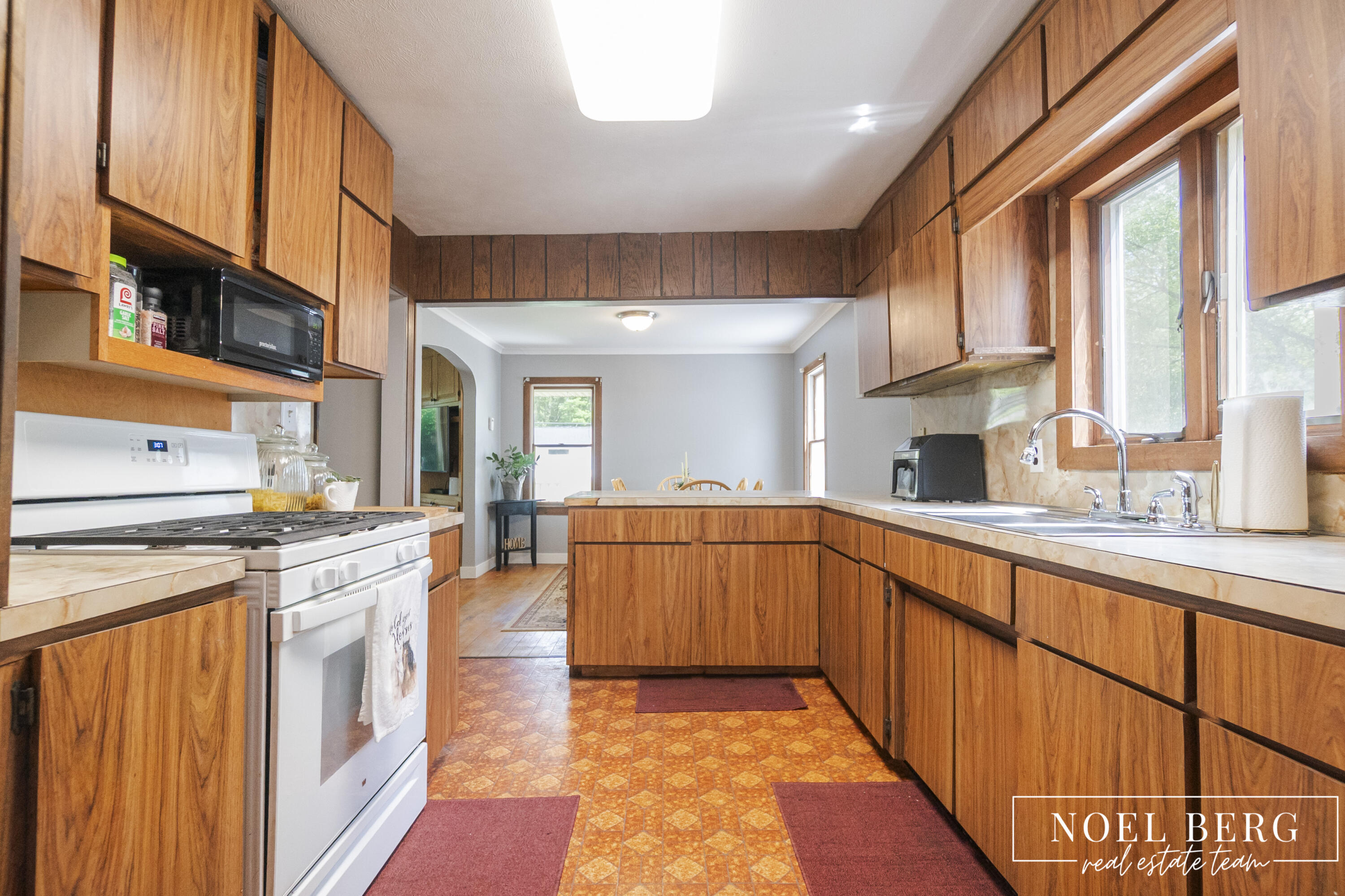 1965 Woodward Street Muskegon MI 49442