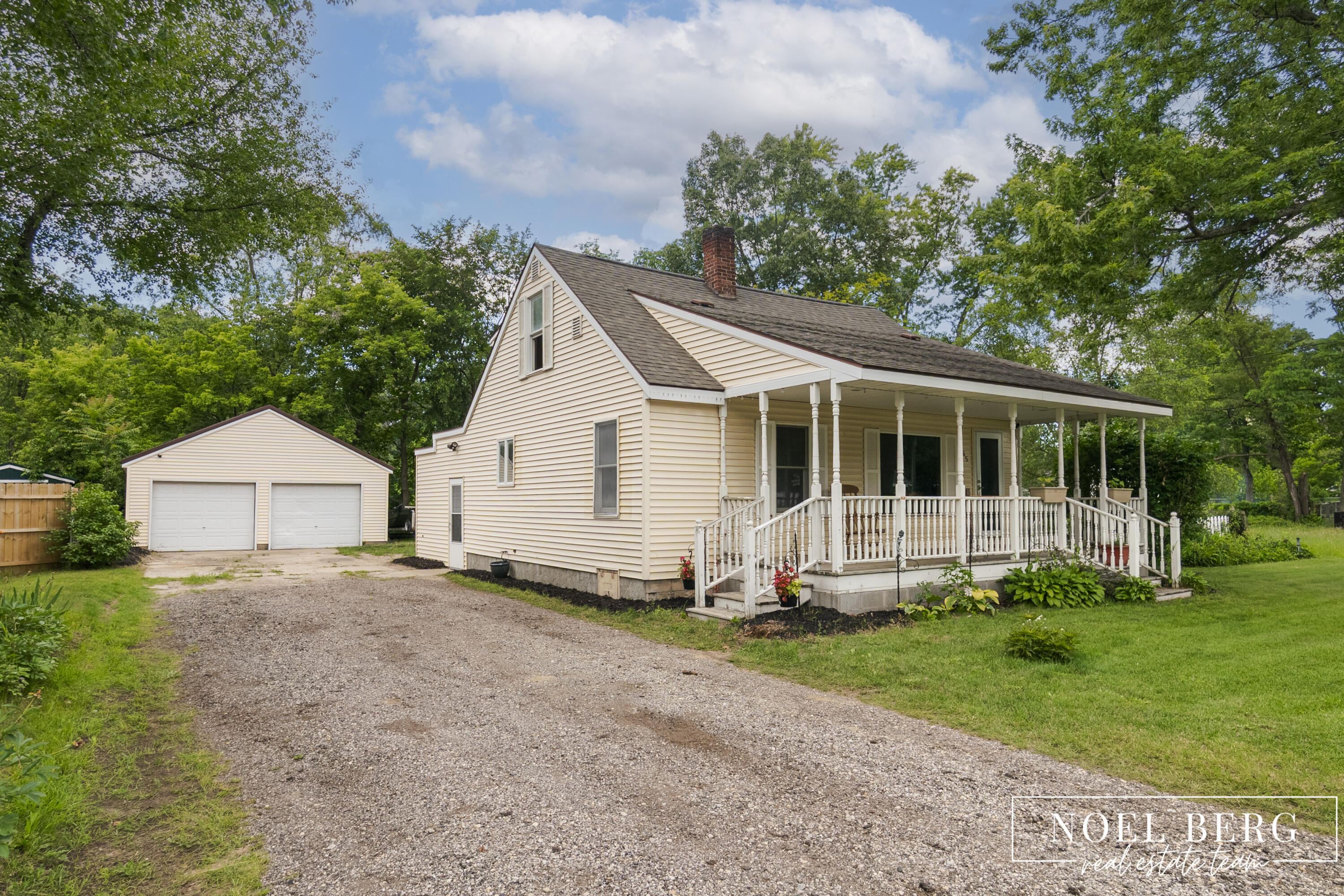 1965 Woodward Street Muskegon MI 49442