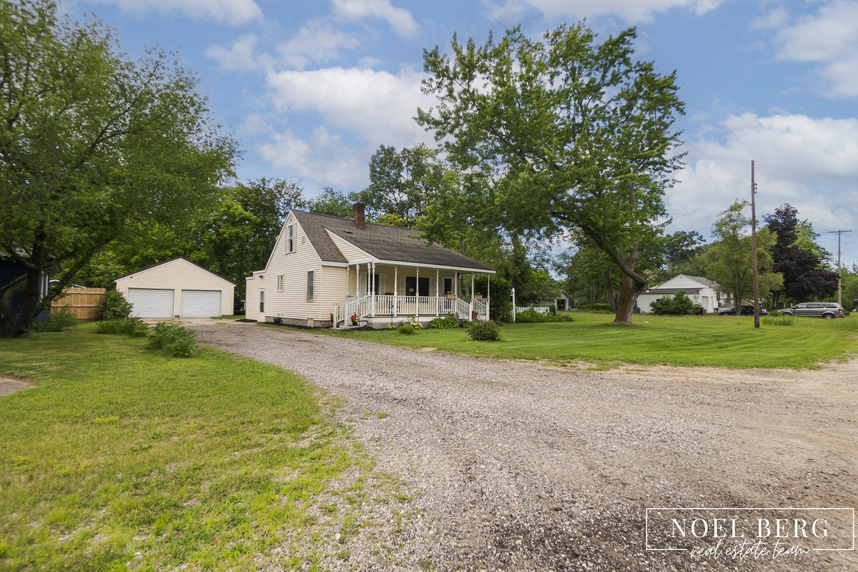 1965 Woodward Street Muskegon MI 49442