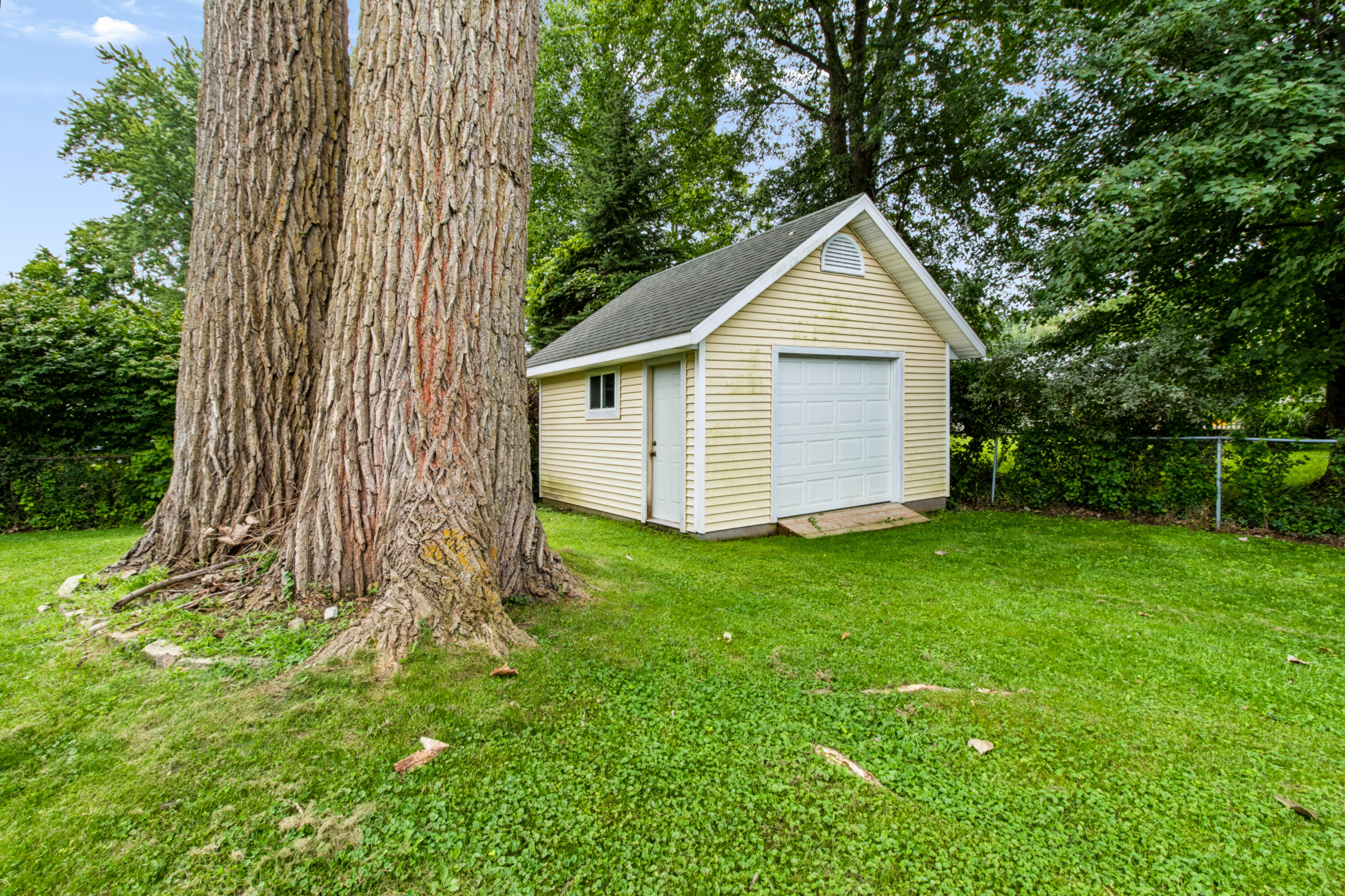 404 S Berrien Street New Buffalo MI 49117