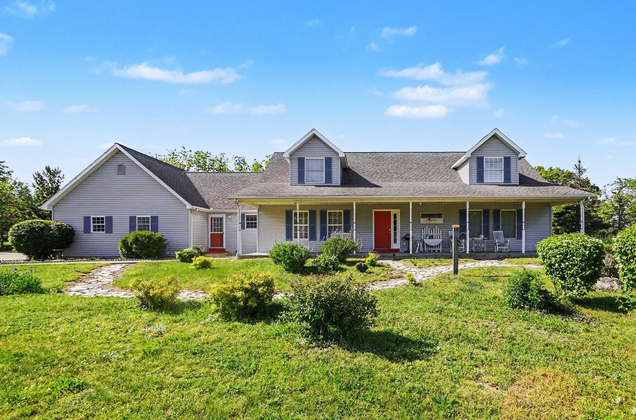 22680 Davis Lake Street Edwardsburg MI 49112