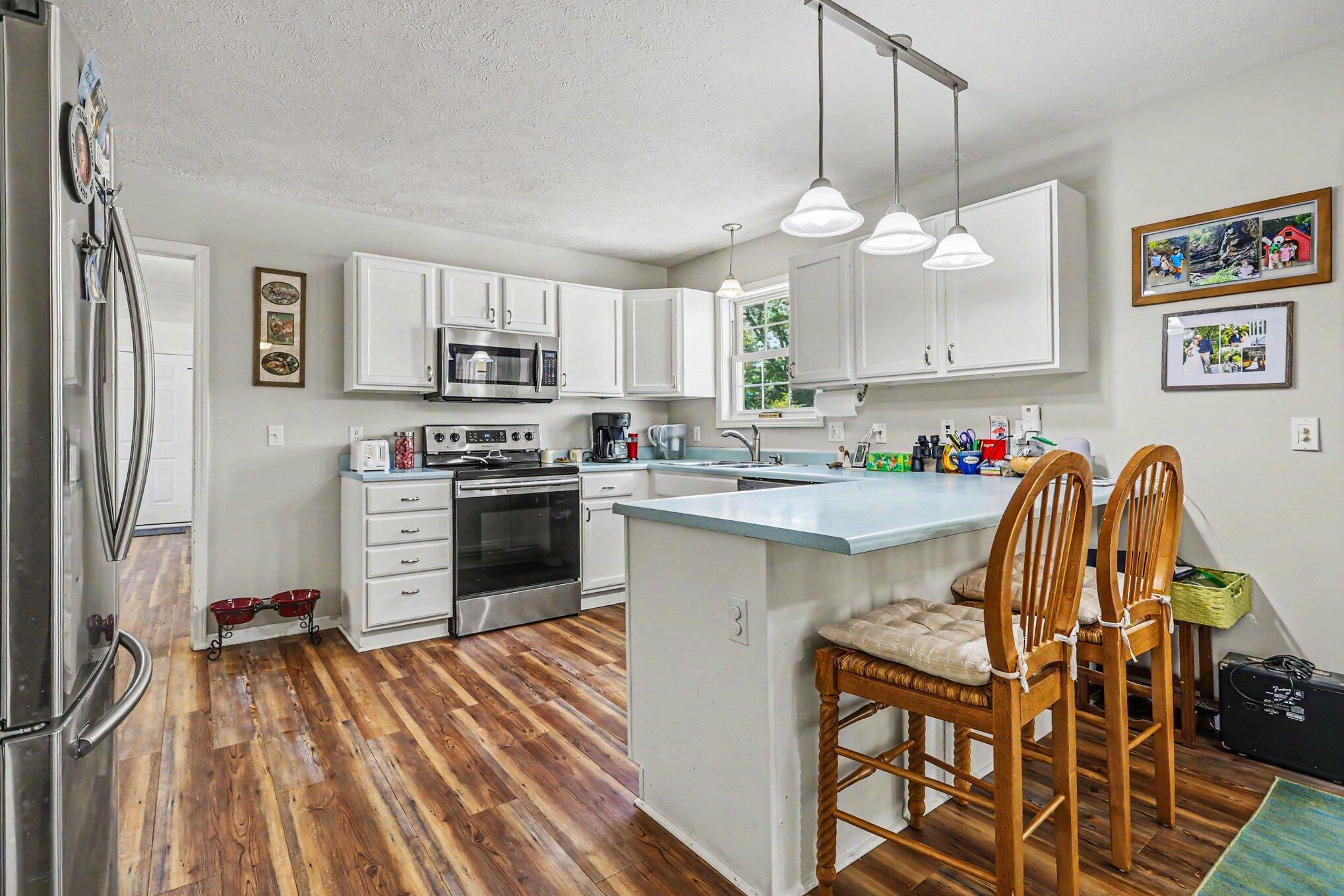 22680 Davis Lake Street Edwardsburg MI 49112
