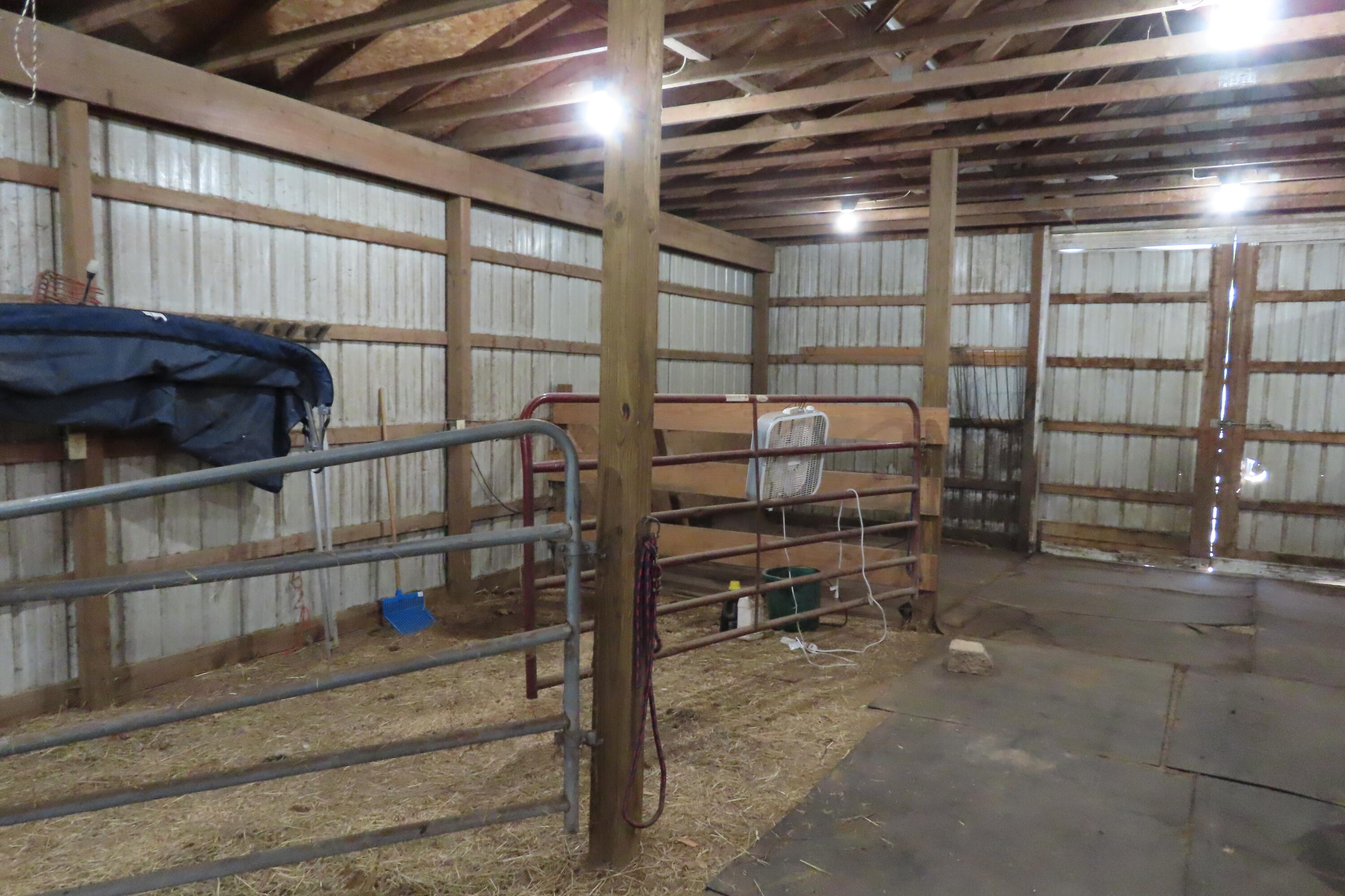 22680 Davis Lake Street Edwardsburg MI 49112