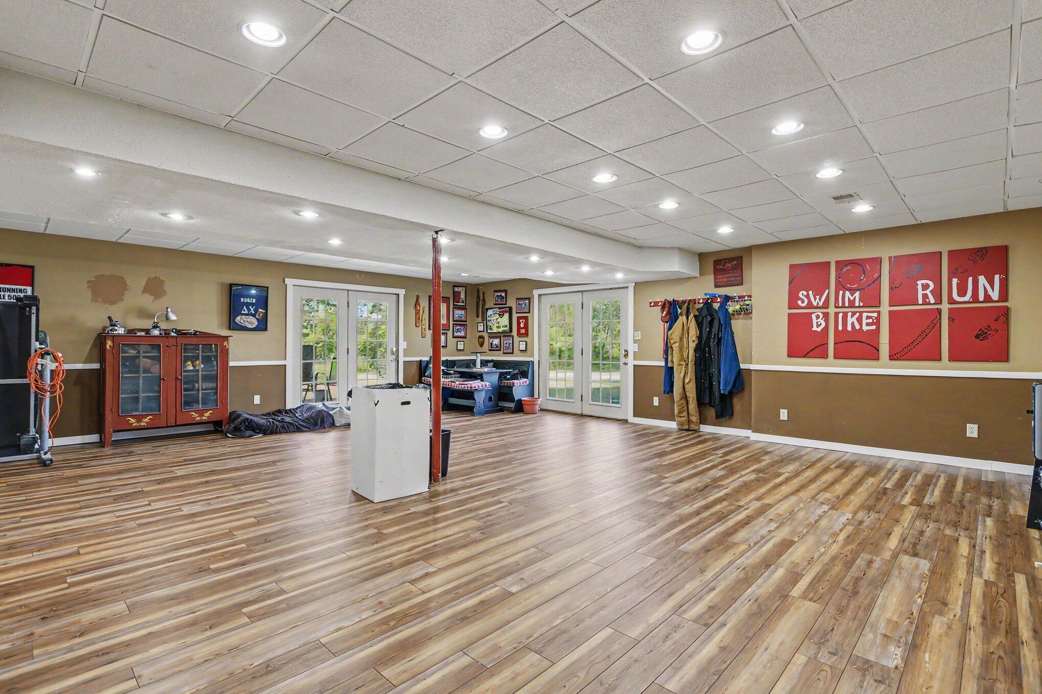 22680 Davis Lake Street Edwardsburg MI 49112