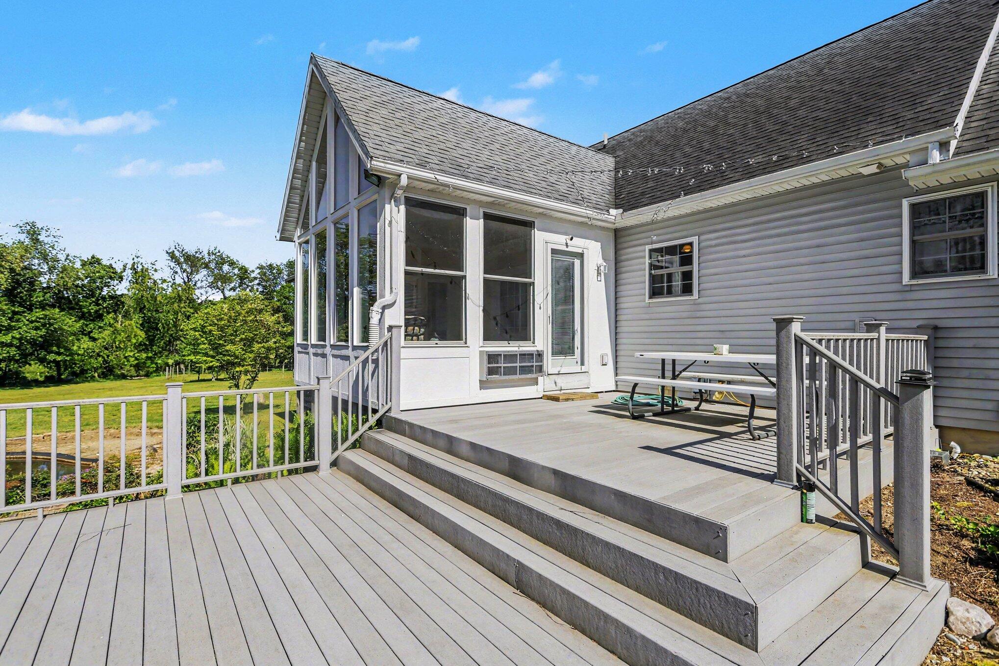 22680 Davis Lake Street Edwardsburg MI 49112