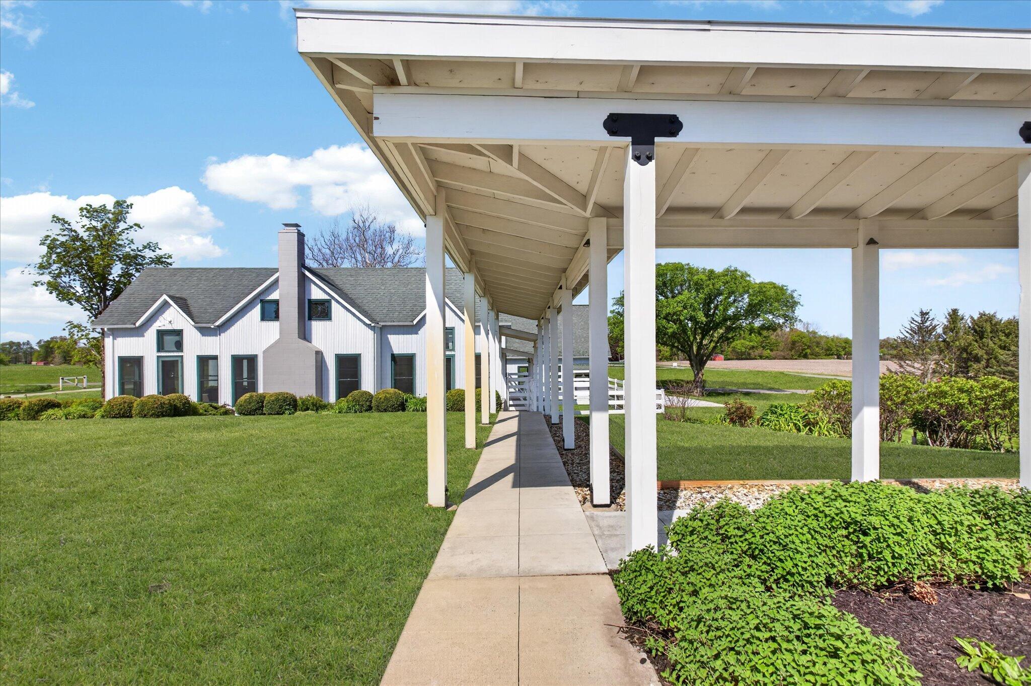15337 Pardee Road Galien MI 49113