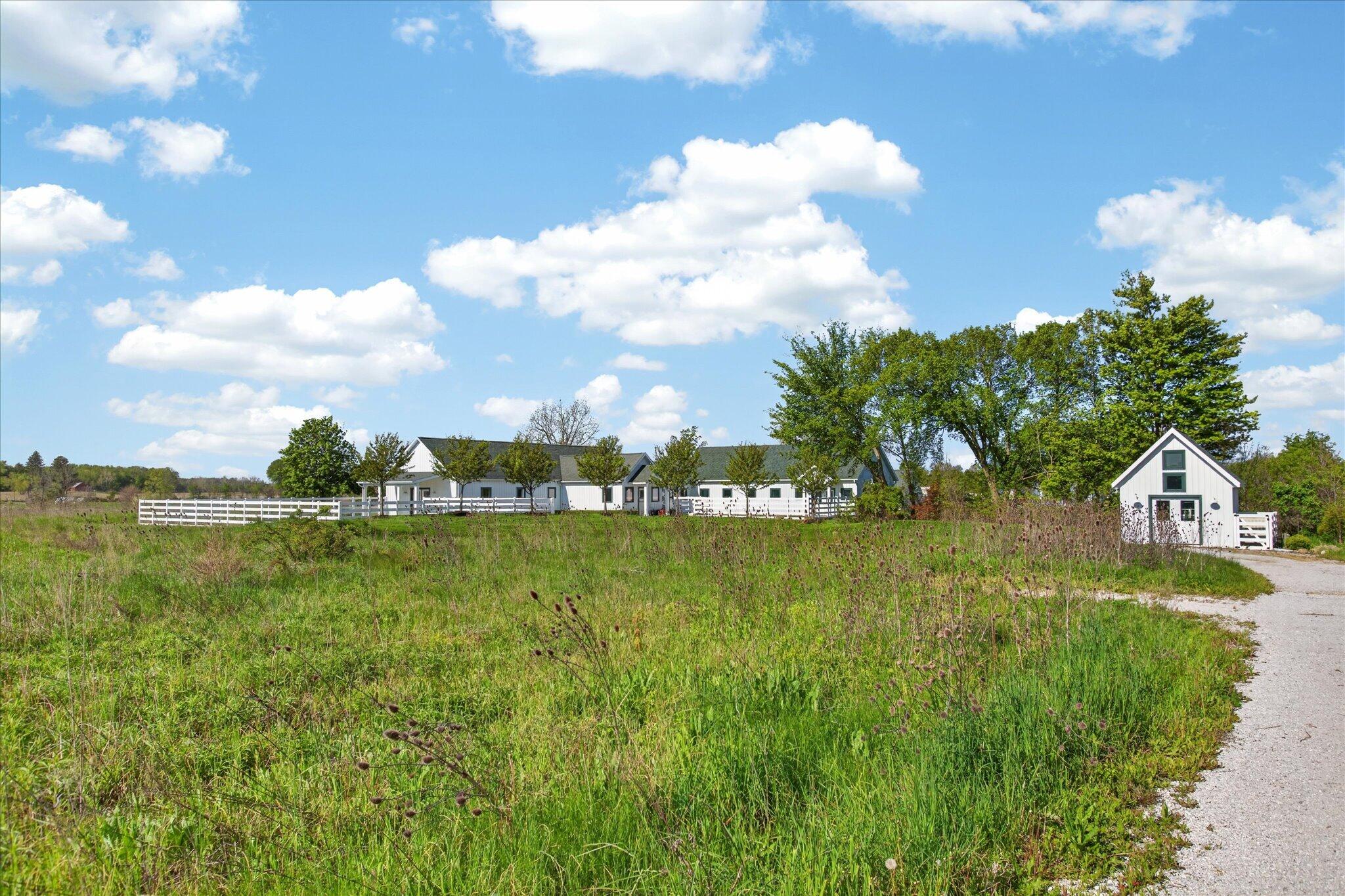 15337 Pardee Road Galien MI 49113