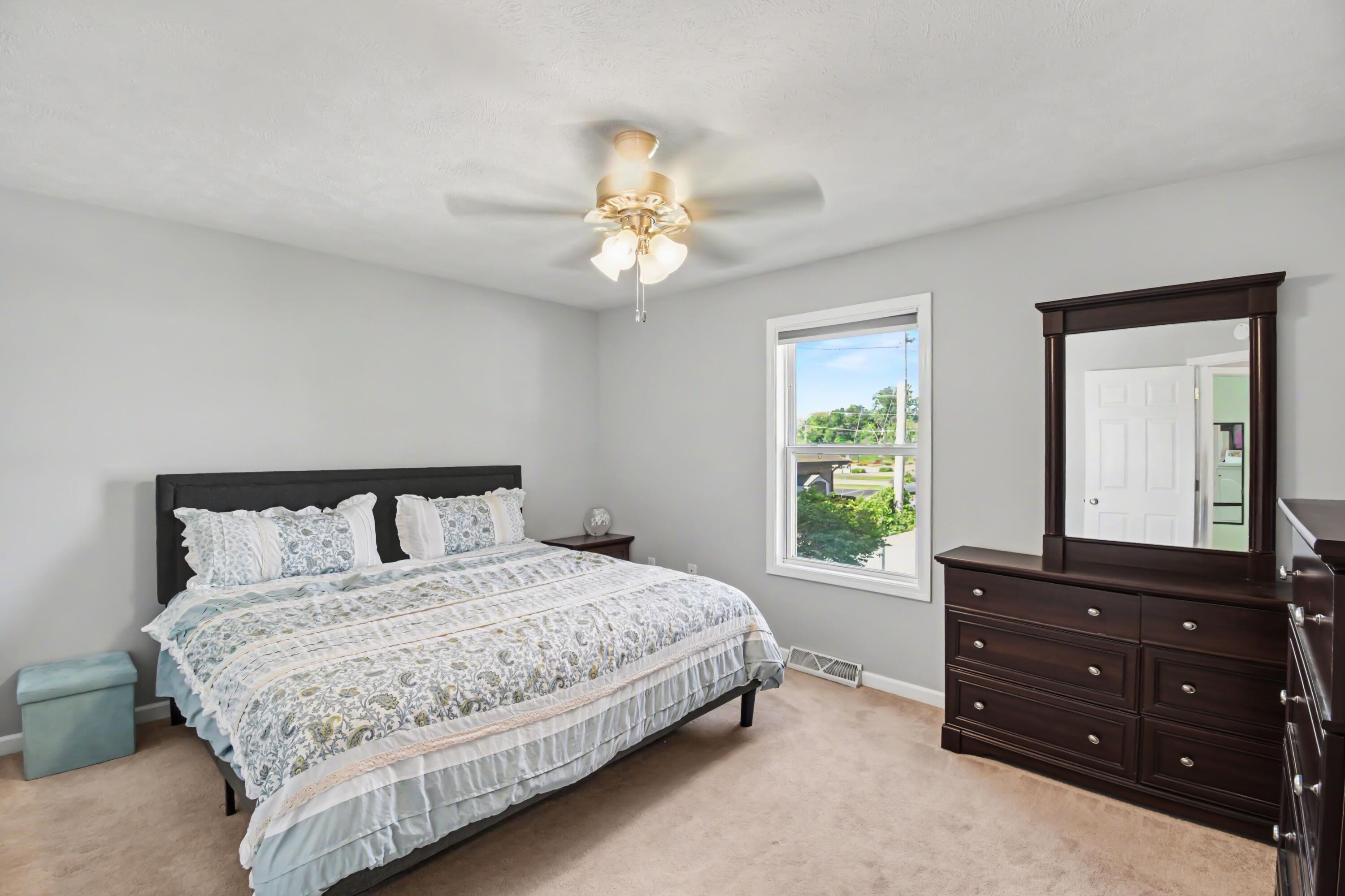 421 Macomb Avenue NW Grand Rapids MI 49534