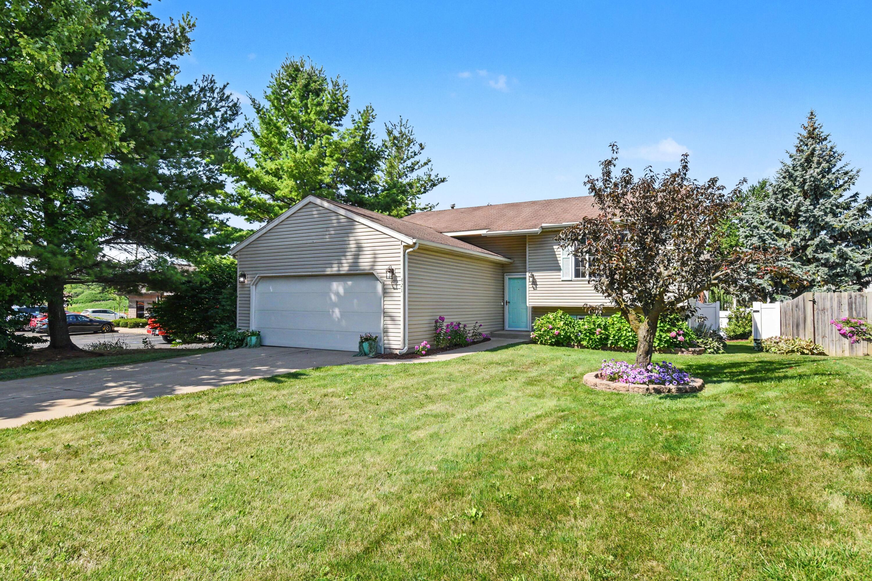 421 Macomb Avenue NW Grand Rapids MI 49534