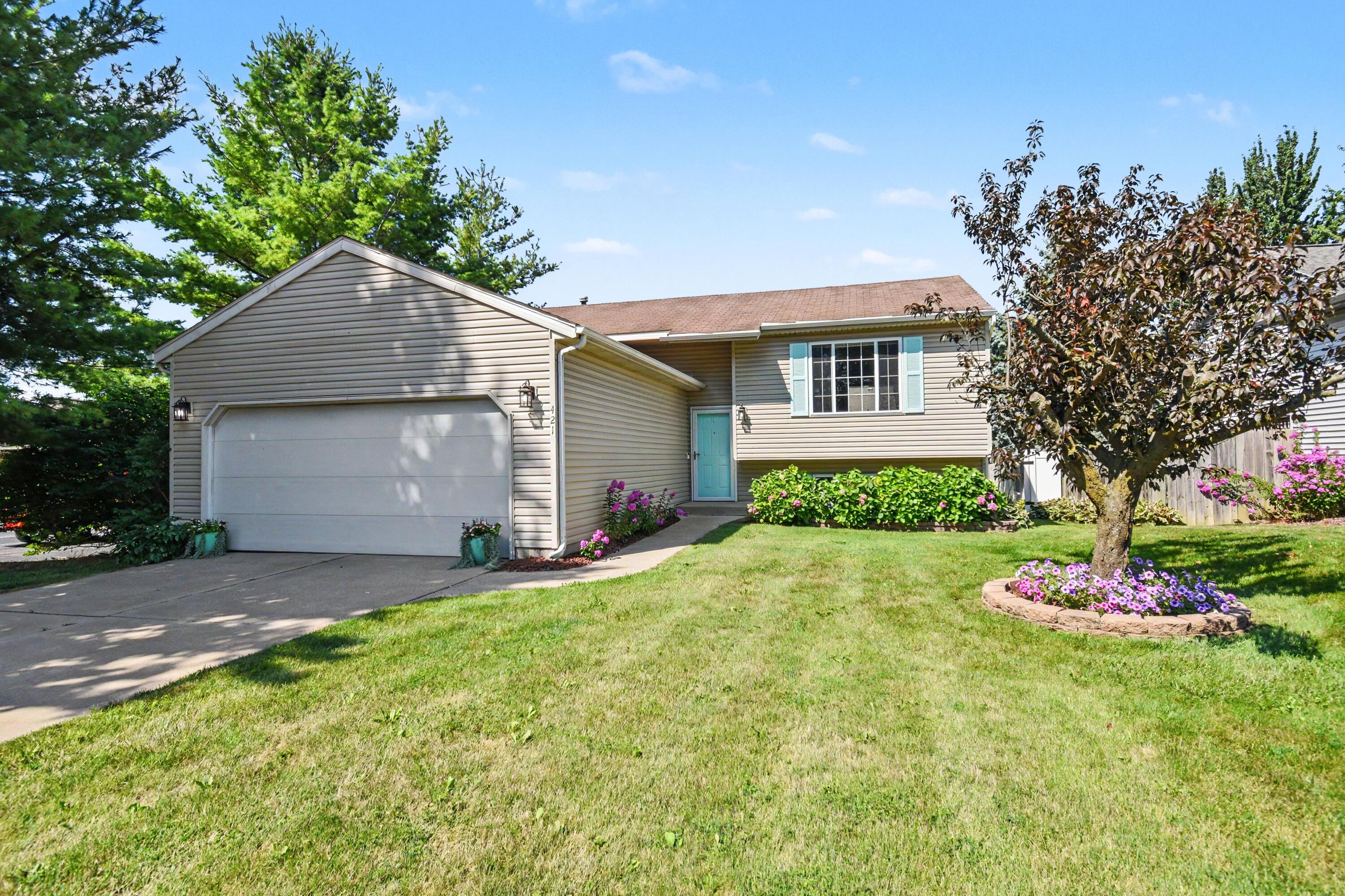 421 Macomb Avenue NW Grand Rapids MI 49534