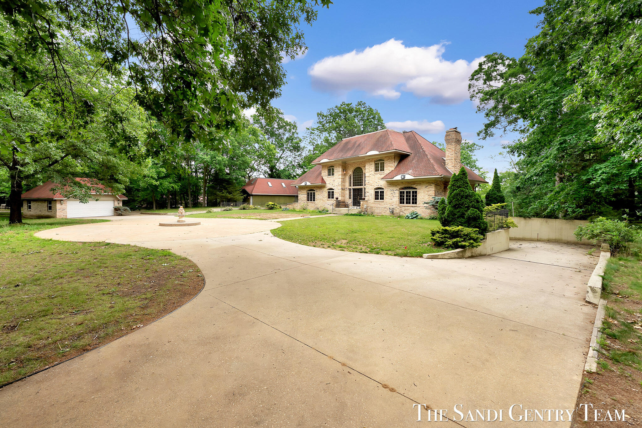 3652 118th Avenue Allegan MI 49010