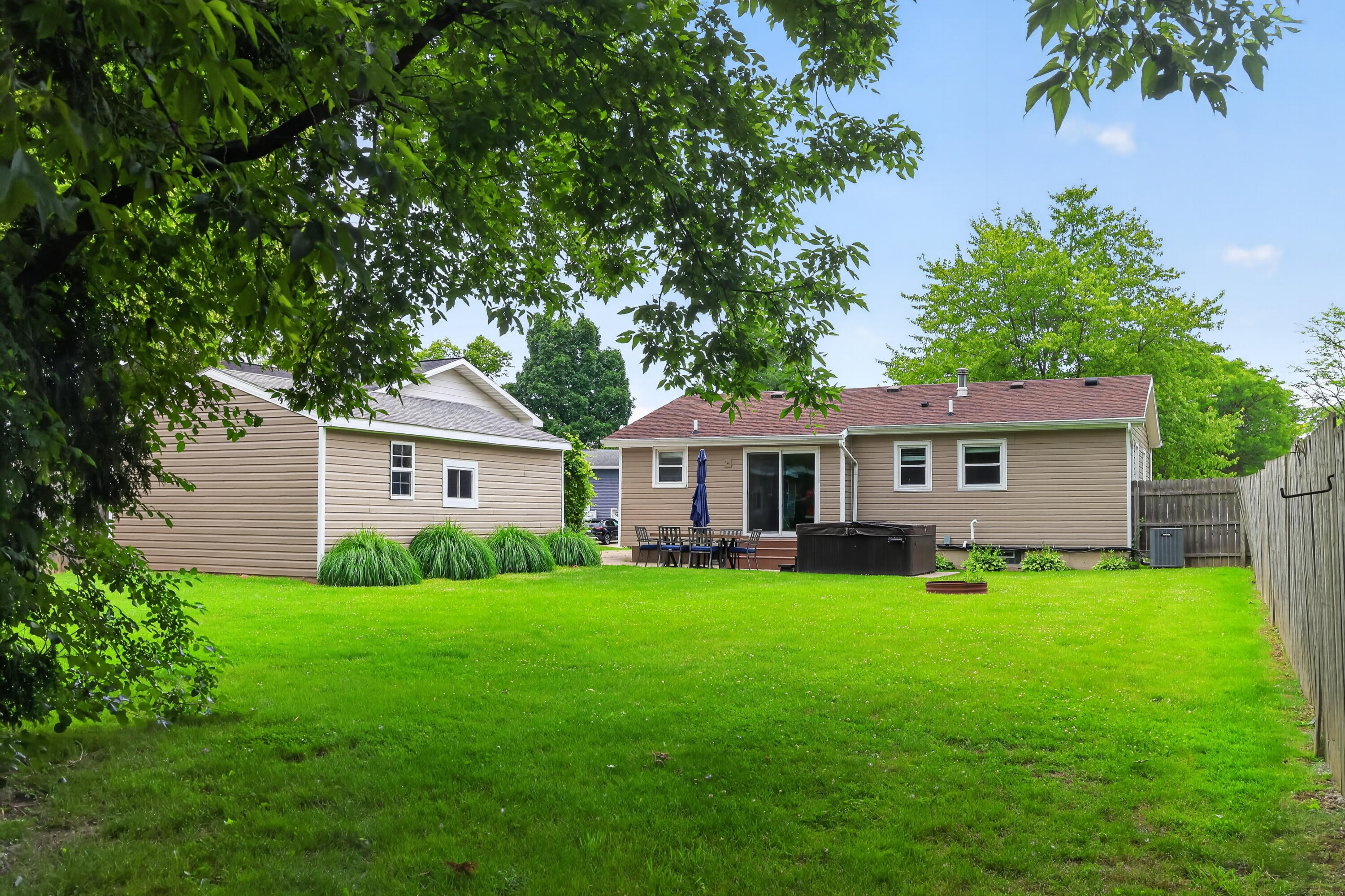1371 Beckwith Avenue NE Grand Rapids MI 49505
