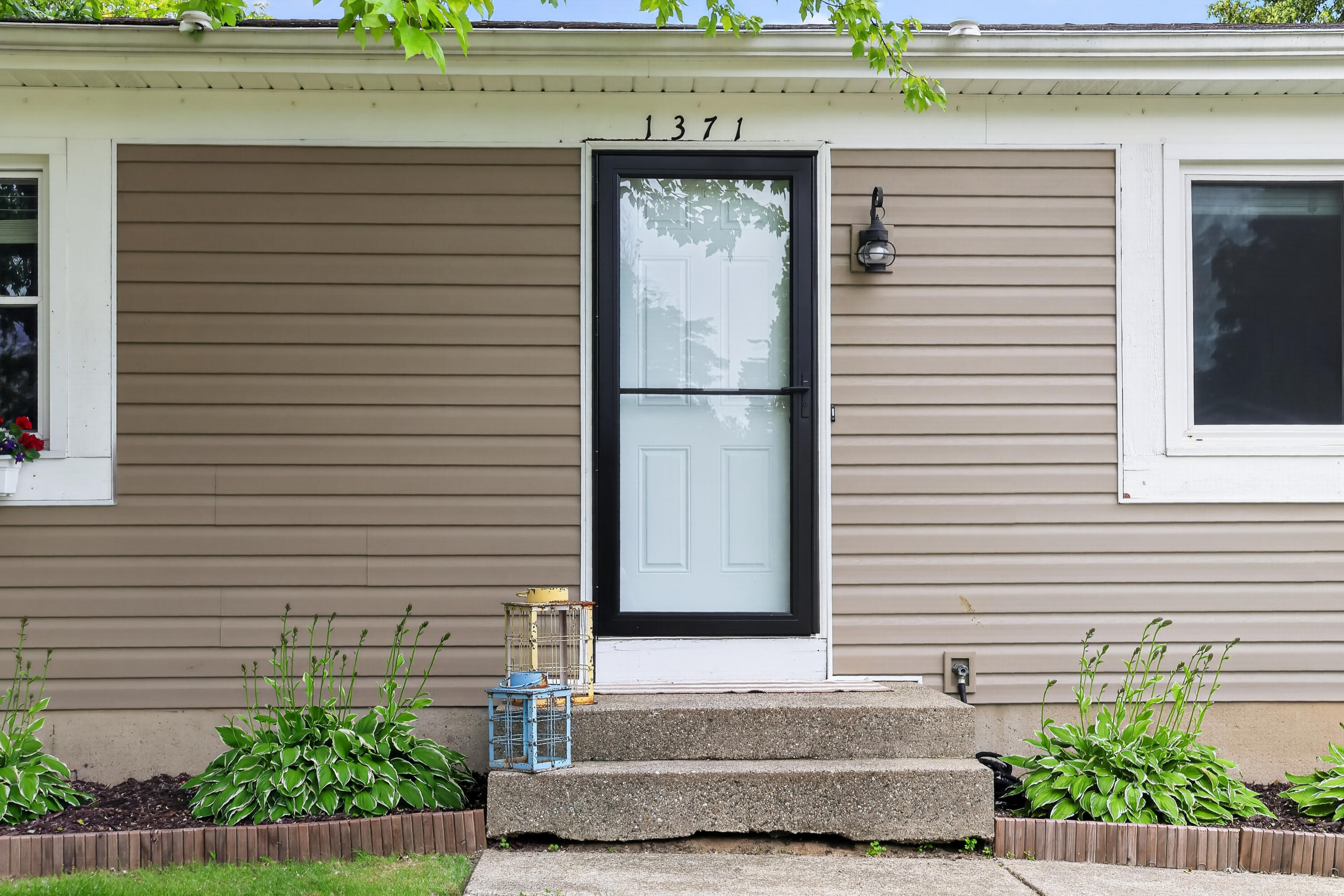 1371 Beckwith Avenue NE Grand Rapids MI 49505