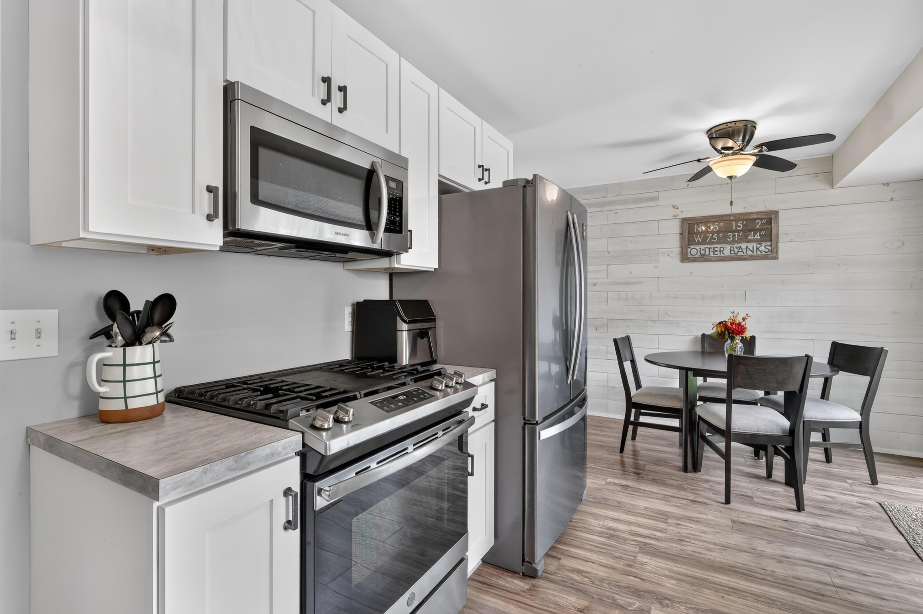 1371 Beckwith Avenue NE Grand Rapids MI 49505