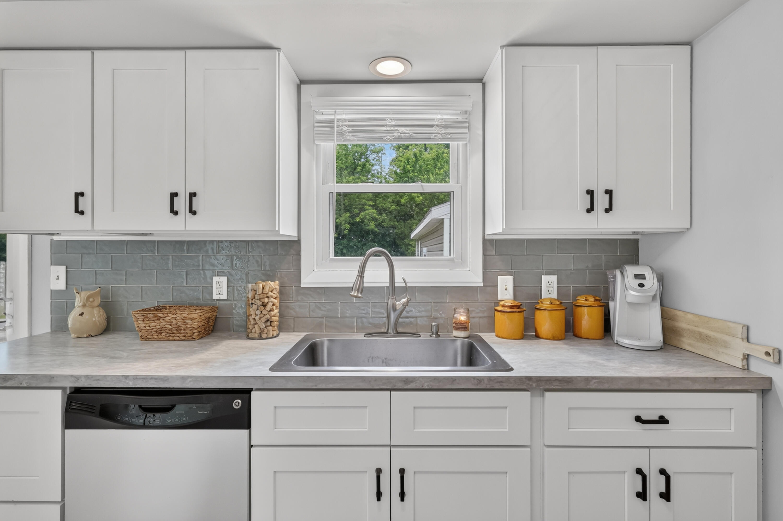 1371 Beckwith Avenue NE Grand Rapids MI 49505