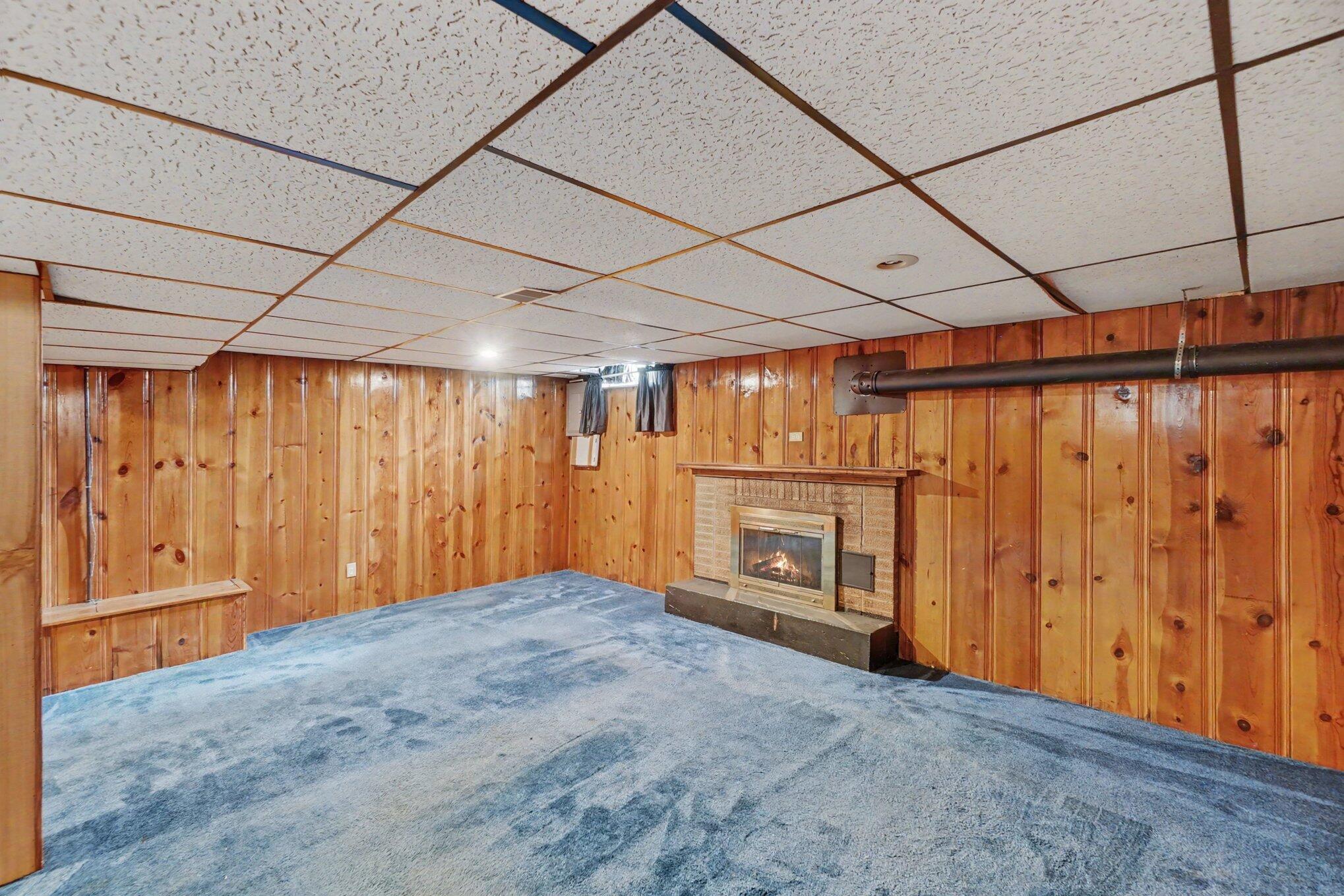 1220 SE Sylvan Avenue SE Grand Rapids MI 49506