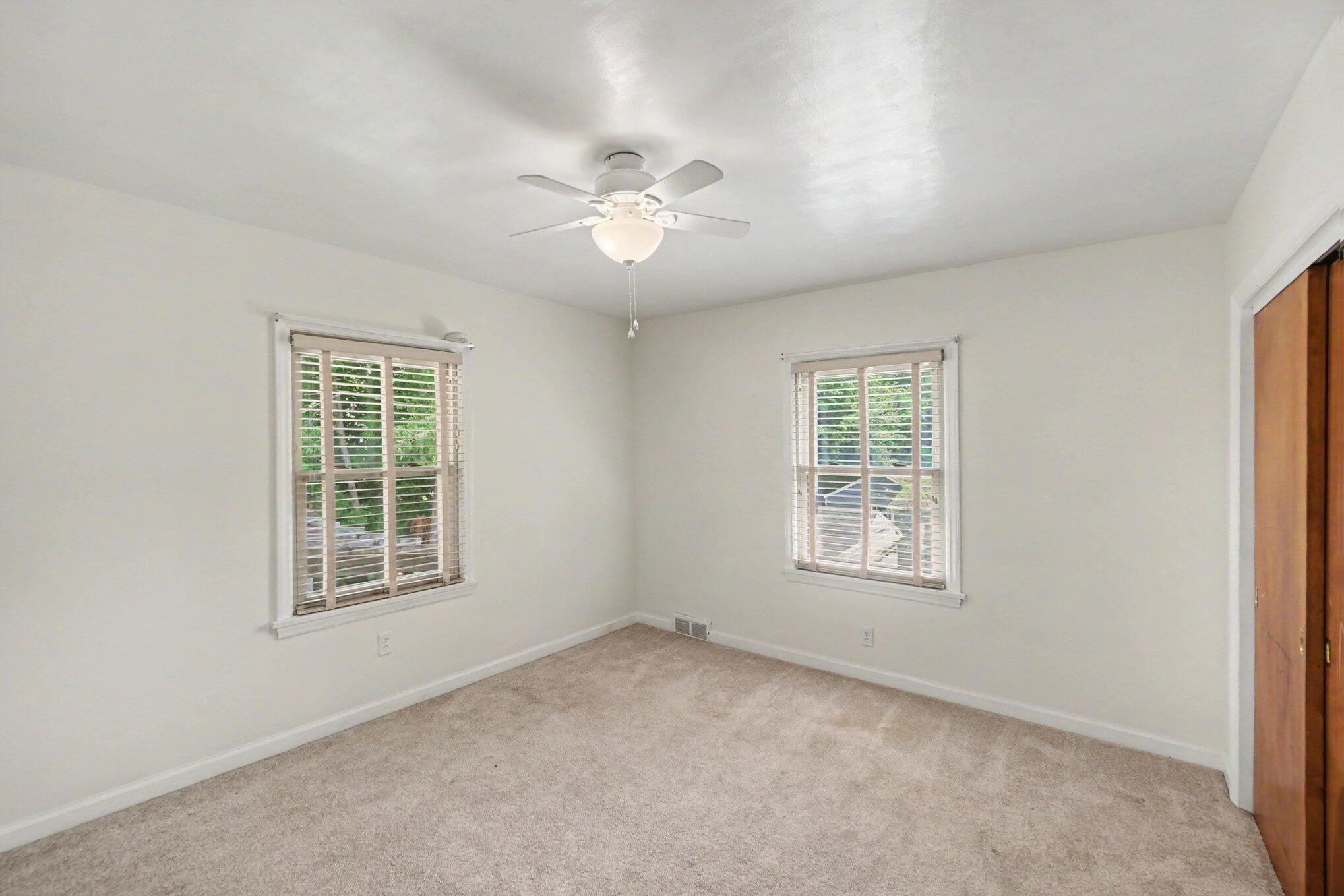 1220 SE Sylvan Avenue SE Grand Rapids MI 49506