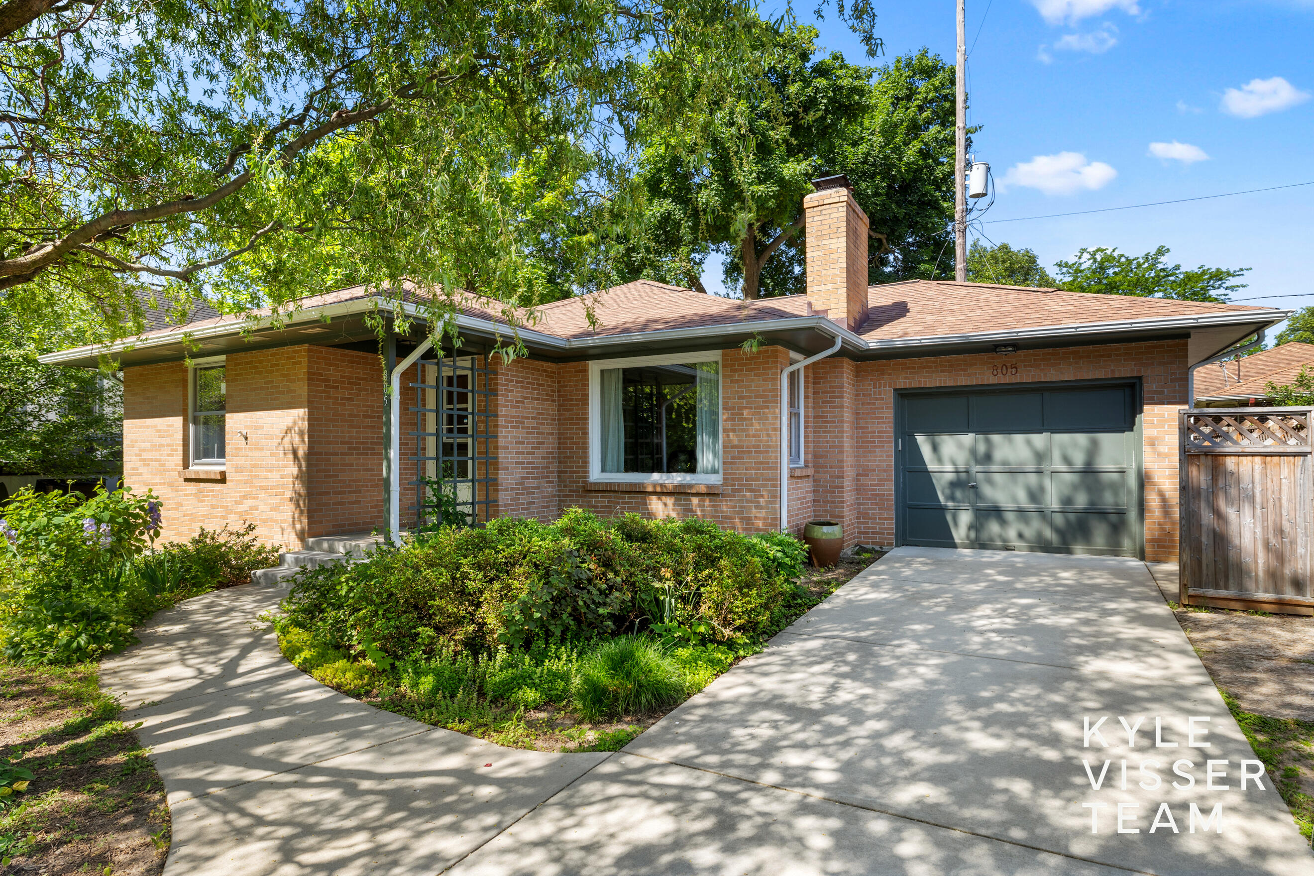 East Grand Rapids MI, 805 Rosewood Avenue SE