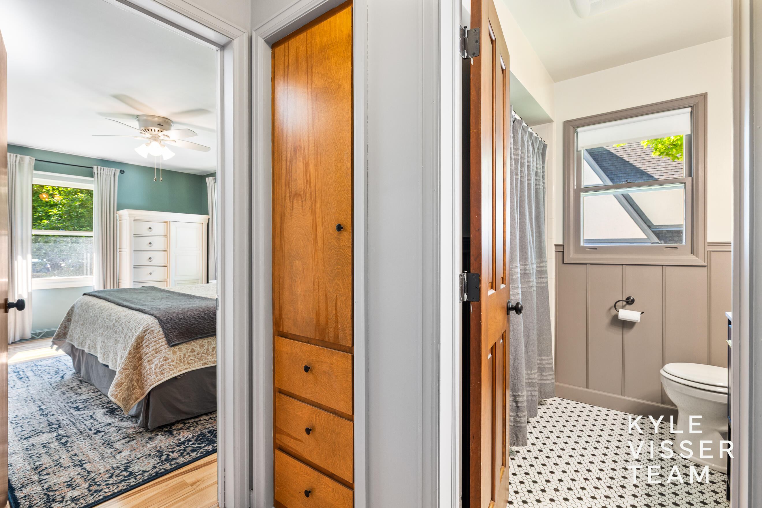 805 Rosewood Avenue SE East Grand Rapids MI 49506