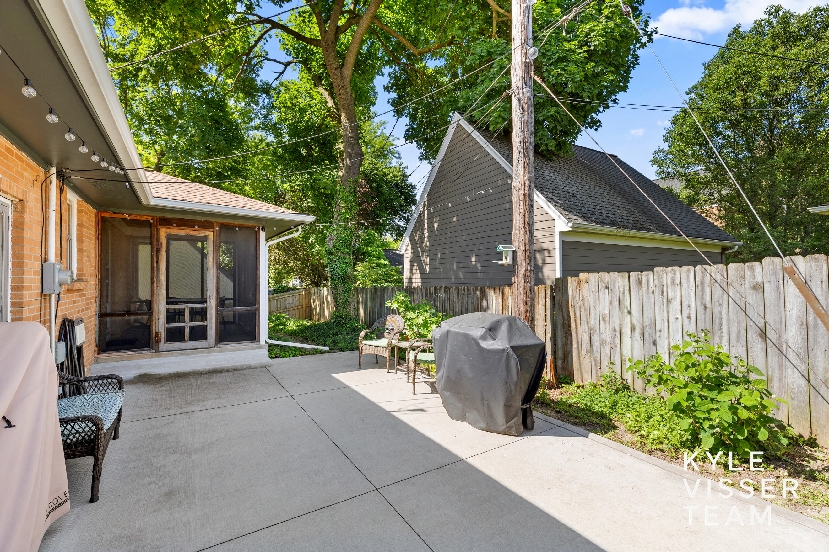 805 Rosewood Avenue SE East Grand Rapids MI 49506