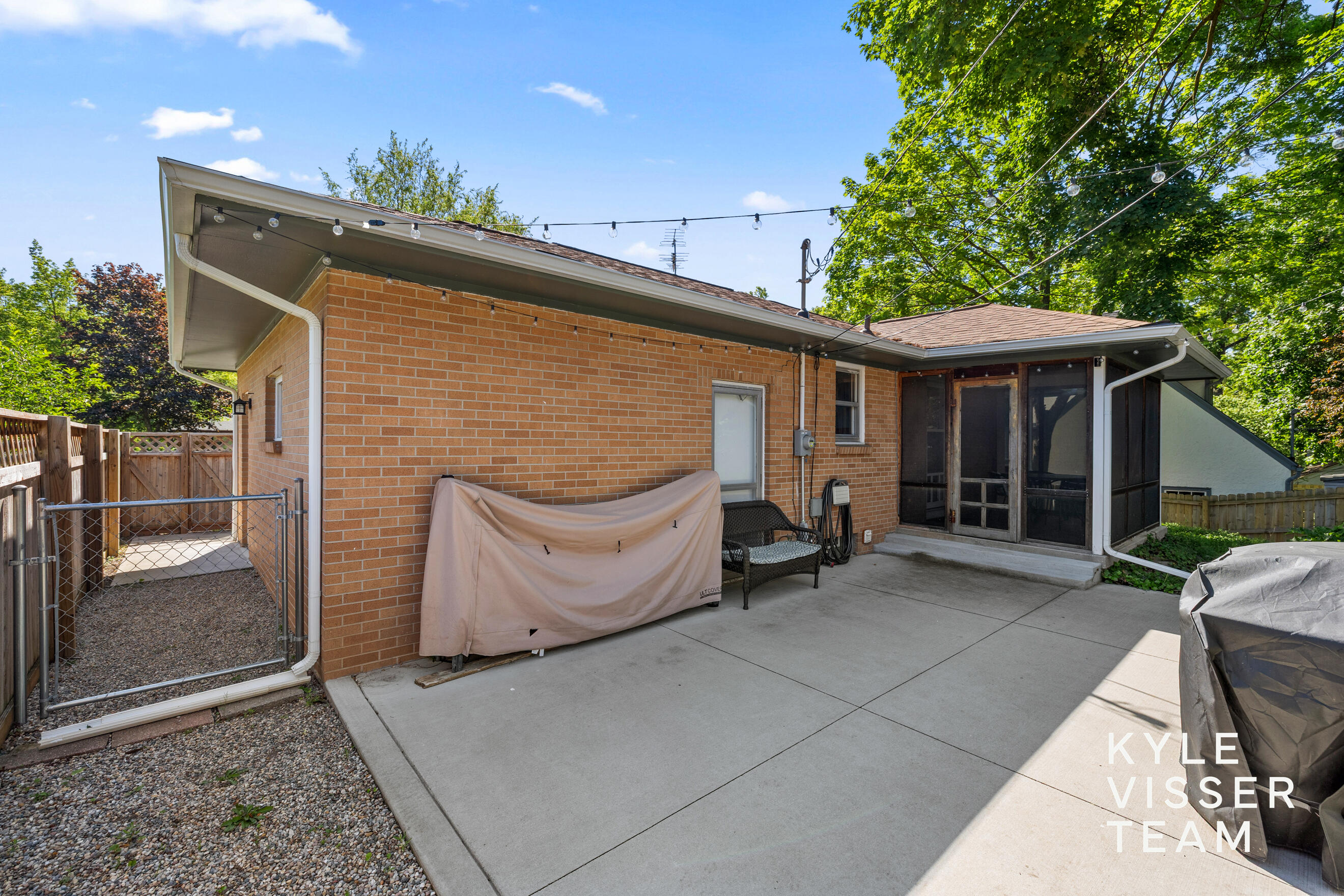 805 Rosewood Avenue SE East Grand Rapids MI 49506