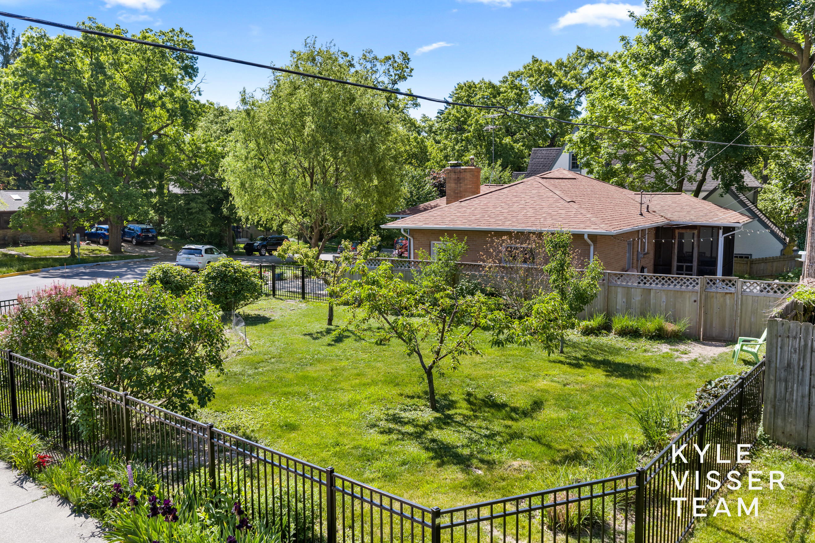 805 Rosewood Avenue SE East Grand Rapids MI 49506