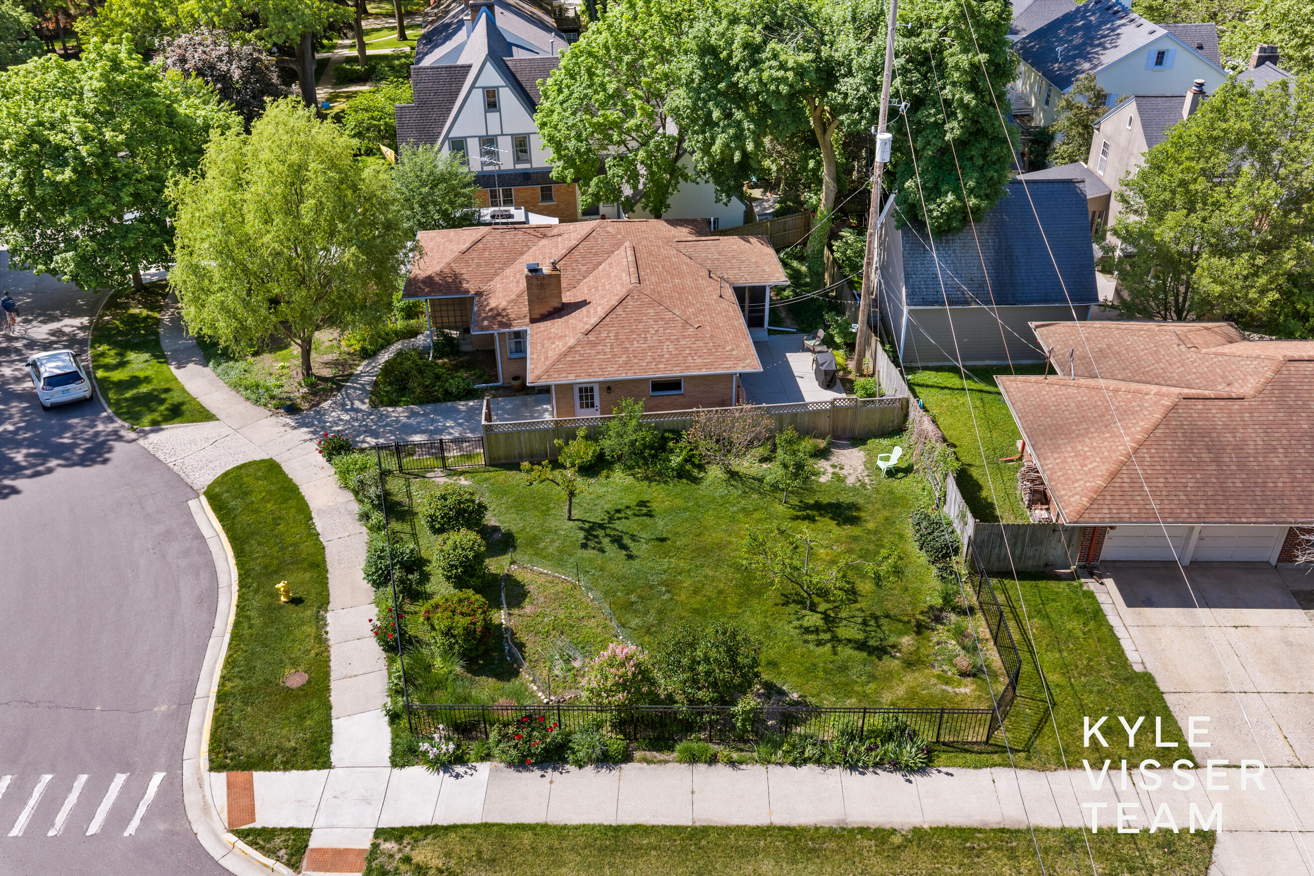 805 Rosewood Avenue SE East Grand Rapids MI 49506