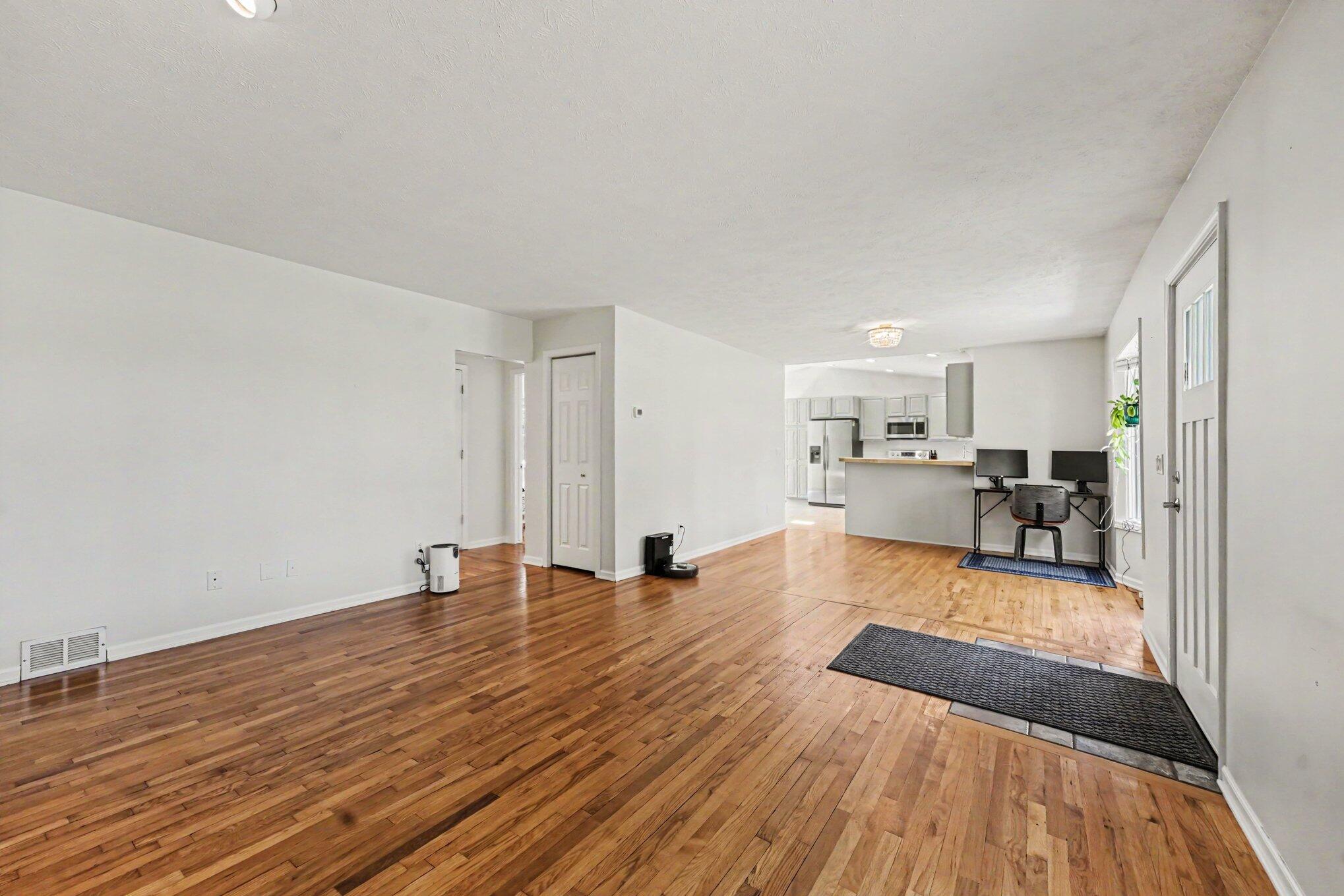 4372 Hunsberger Avenue NE Grand Rapids MI 49525