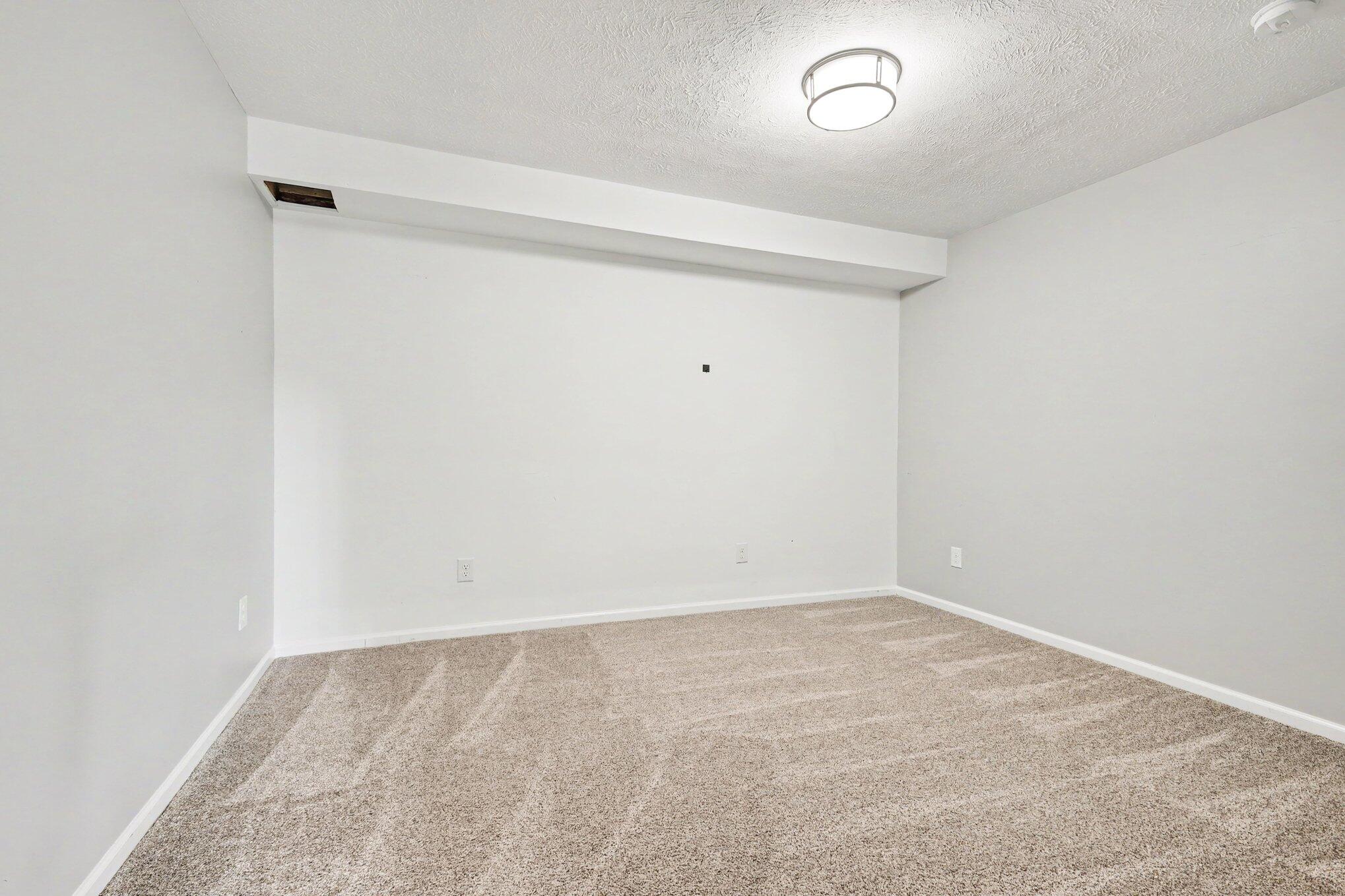 4372 Hunsberger Avenue NE Grand Rapids MI 49525