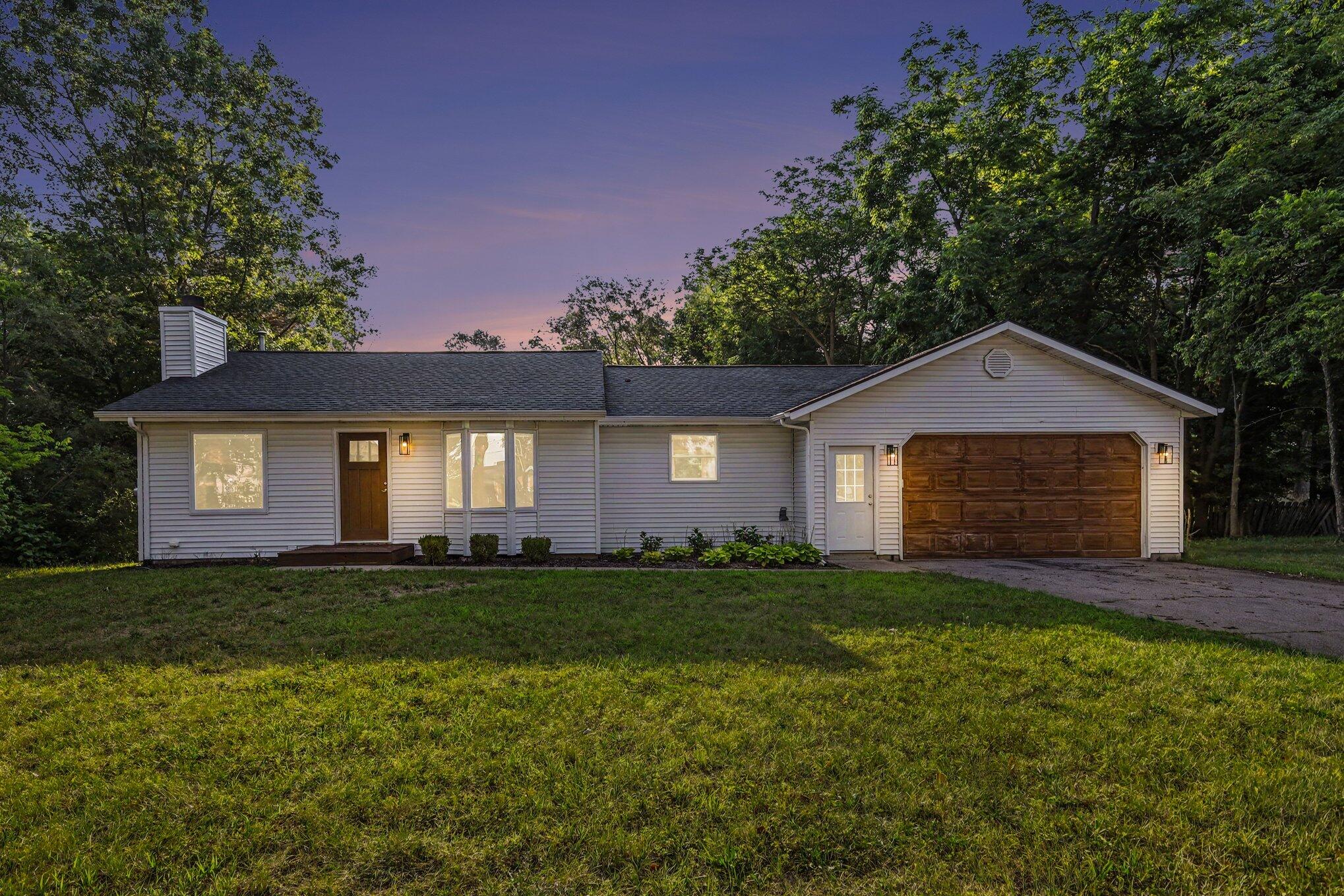 4372 Hunsberger Avenue NE Grand Rapids MI 49525