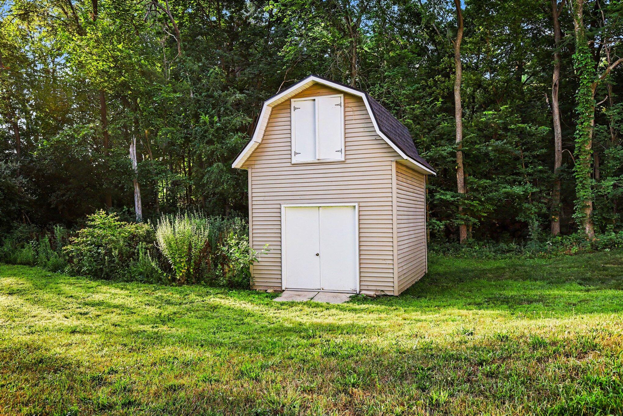4372 Hunsberger Avenue NE Grand Rapids MI 49525