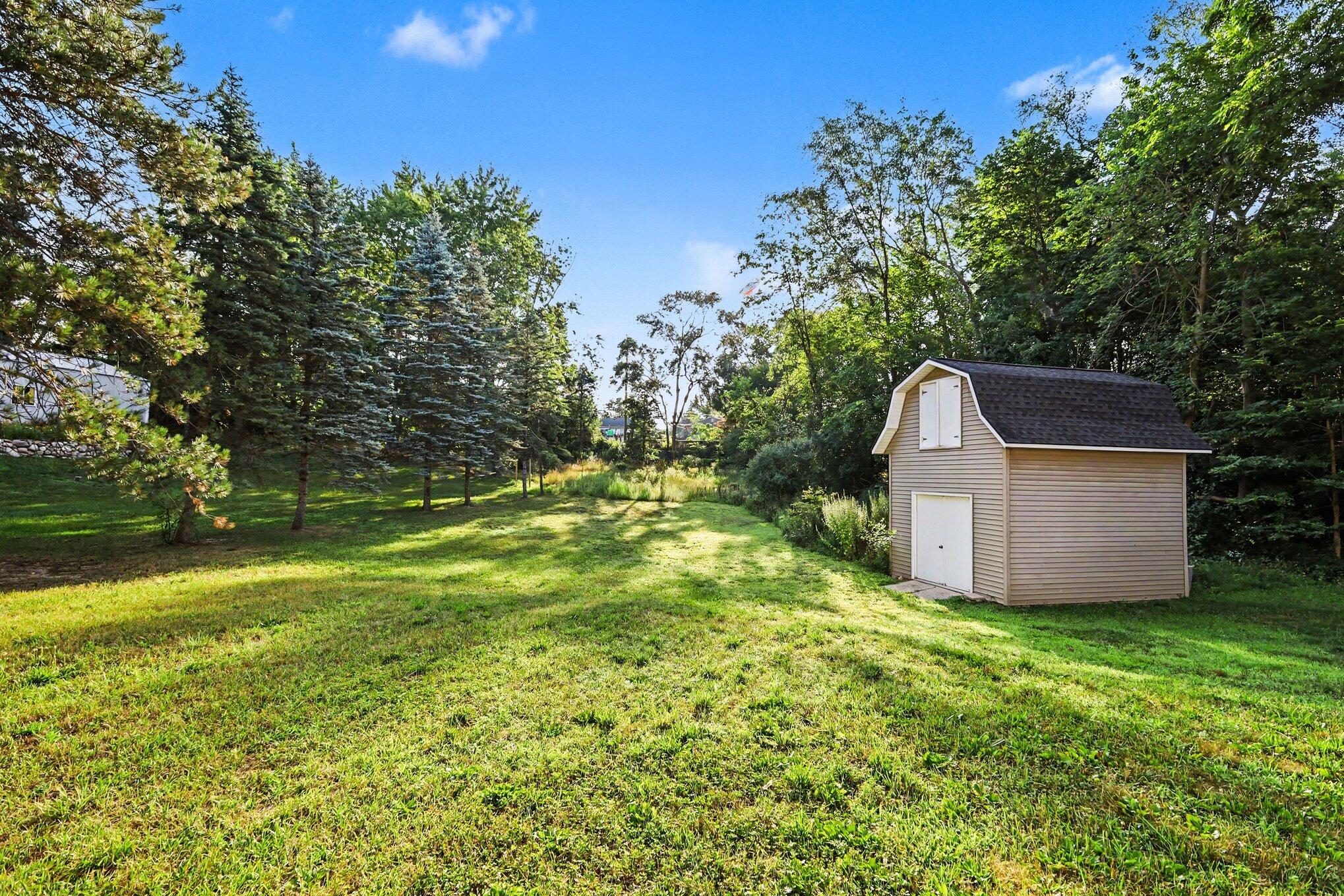 4372 Hunsberger Avenue NE Grand Rapids MI 49525