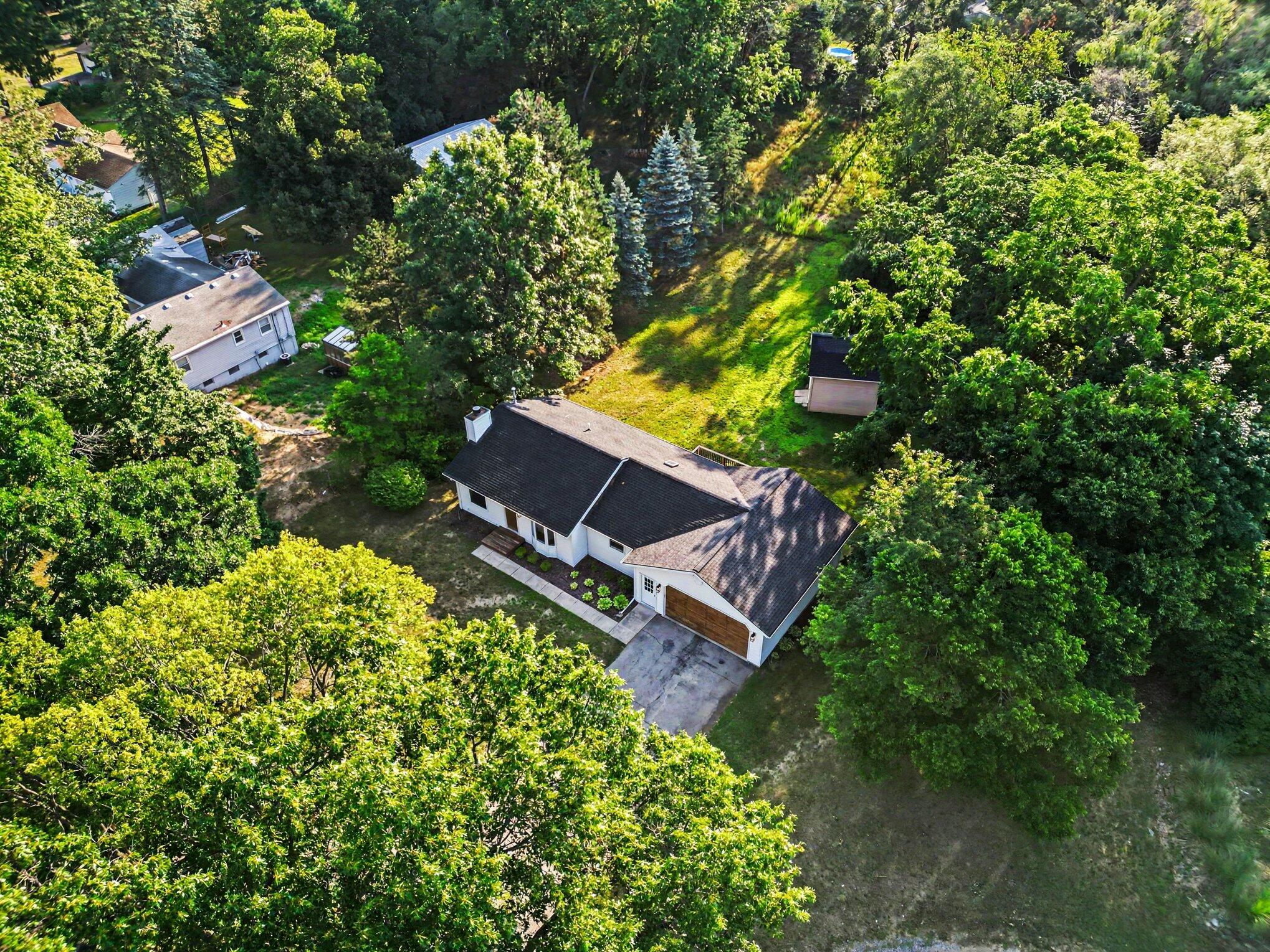 4372 Hunsberger Avenue NE Grand Rapids MI 49525