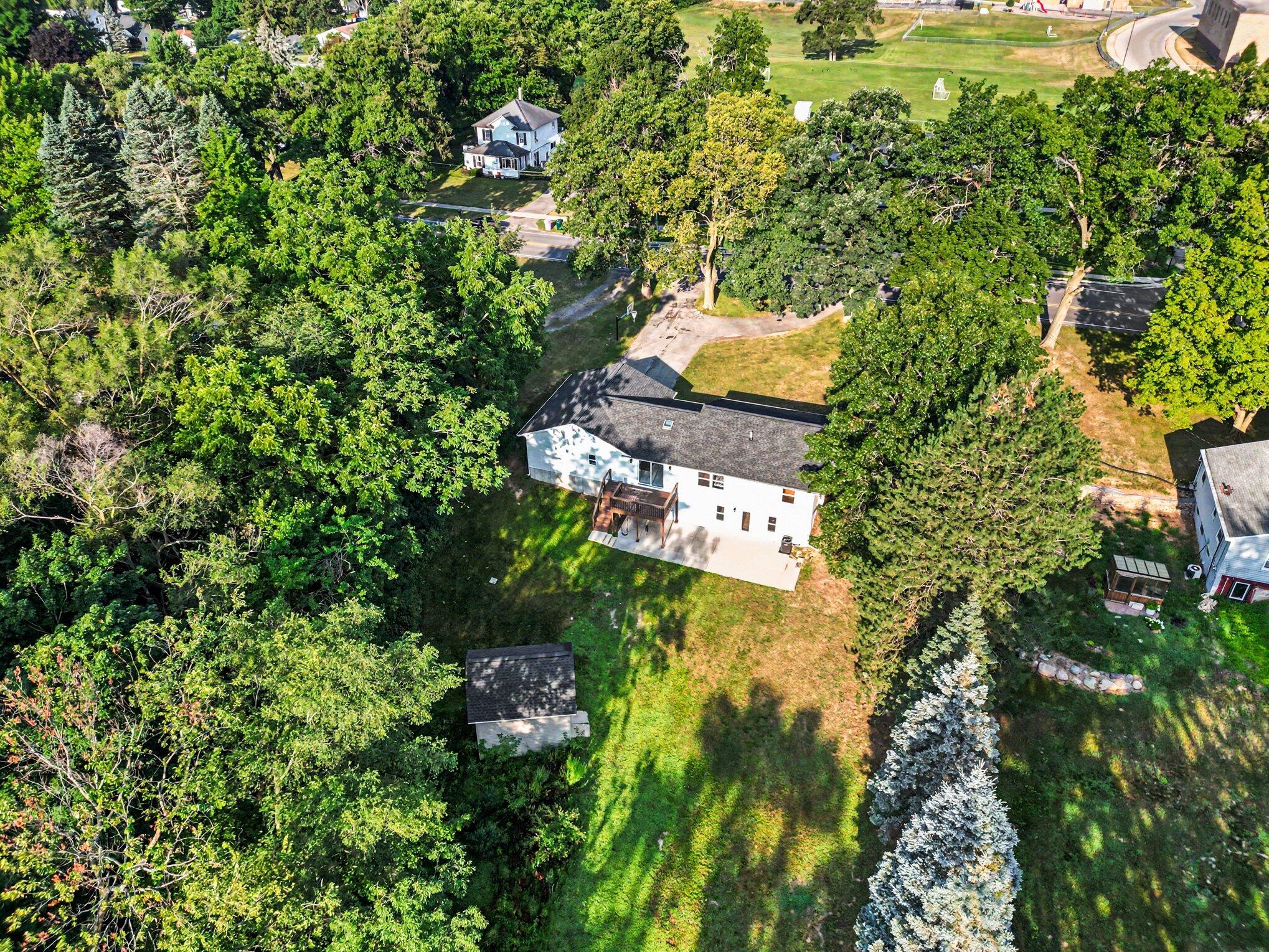 4372 Hunsberger Avenue NE Grand Rapids MI 49525