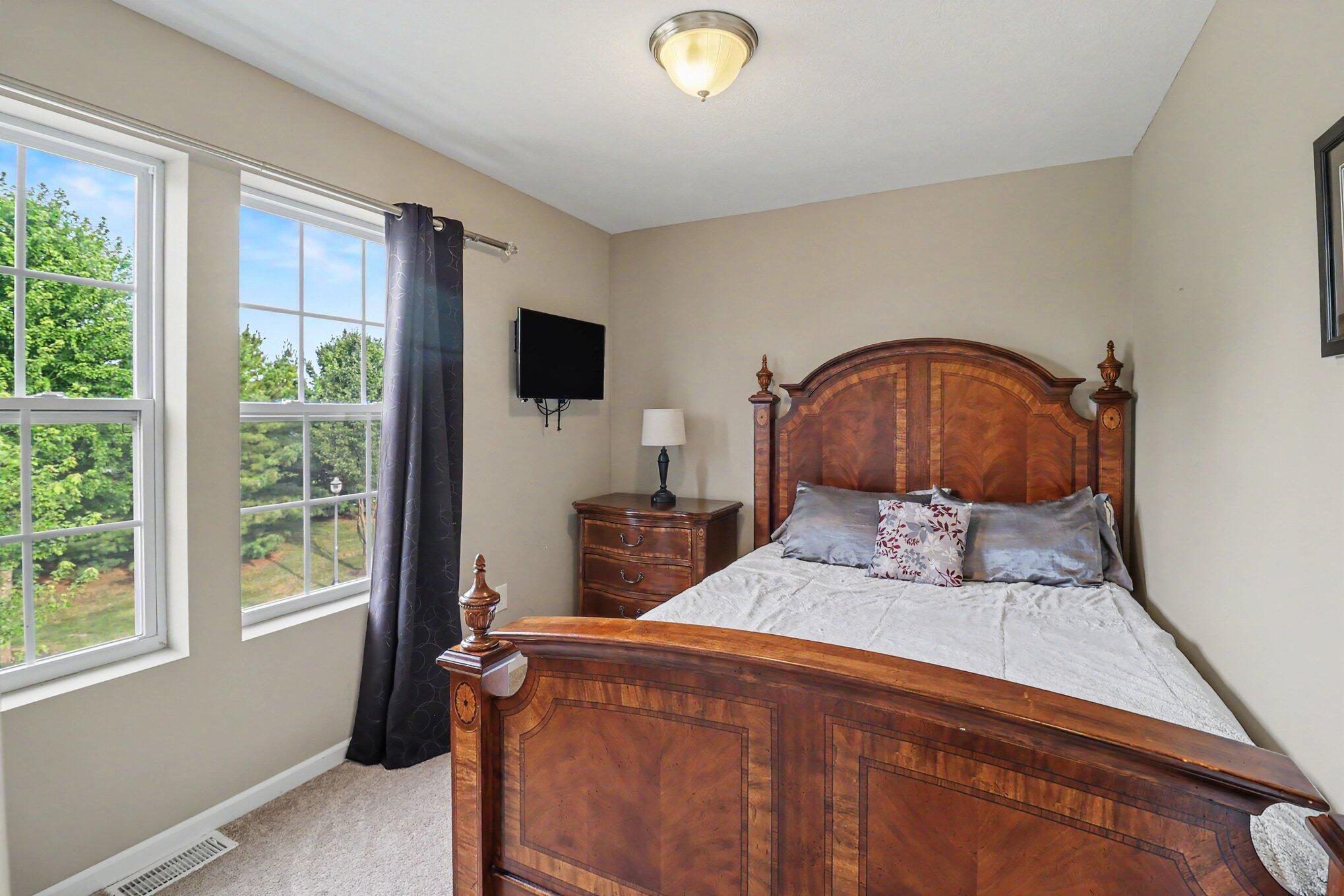 2129 Kensington Park Circle Holland MI 49423