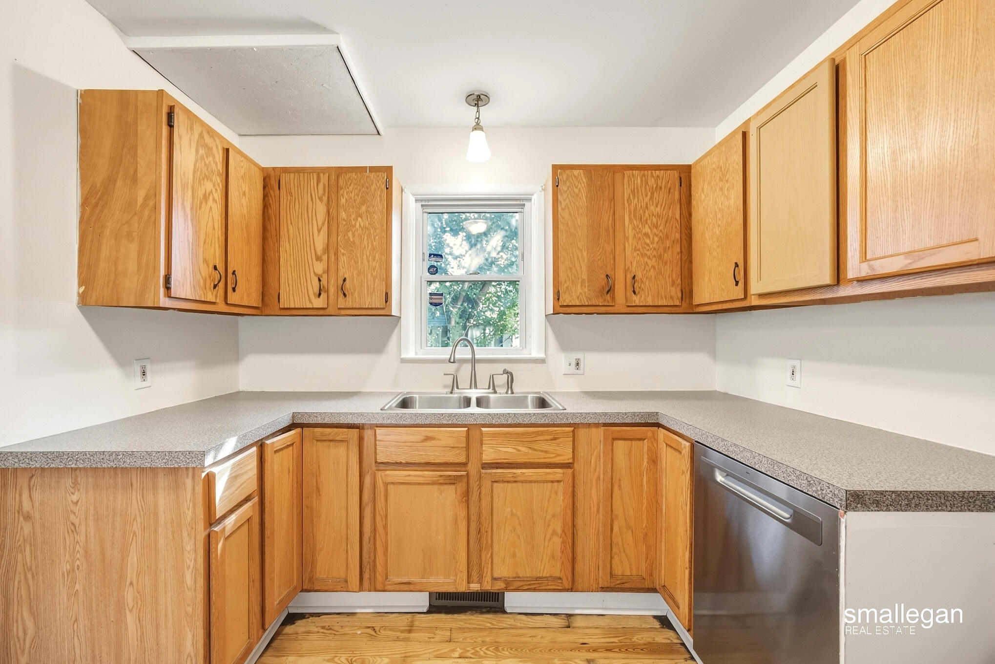 545 Ardmore Street SE Grand Rapids MI 49507