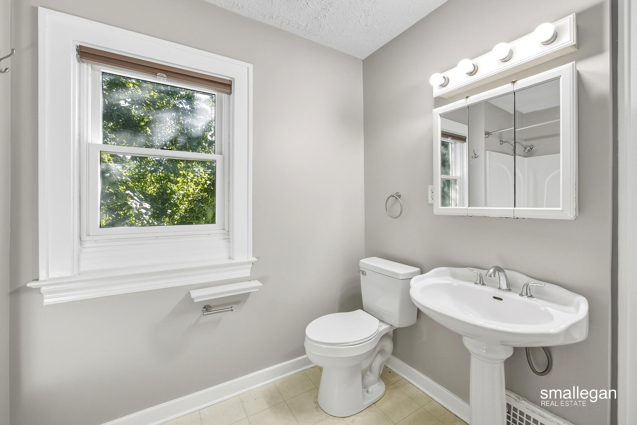 545 Ardmore Street SE Grand Rapids MI 49507