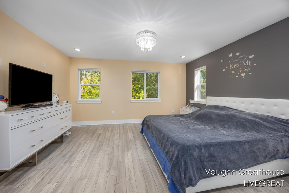 2905 Woodside Avenue SE Grand Rapids MI 49508