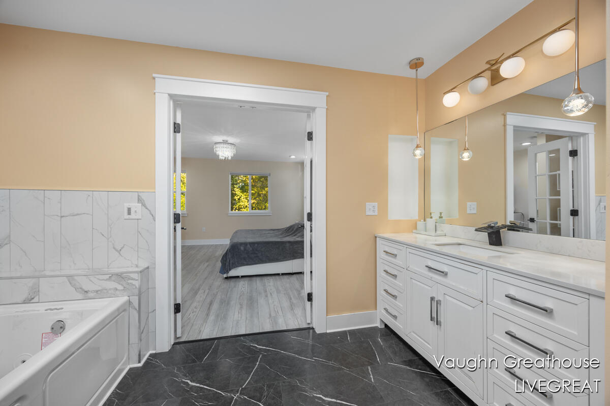 2905 Woodside Avenue SE Grand Rapids MI 49508