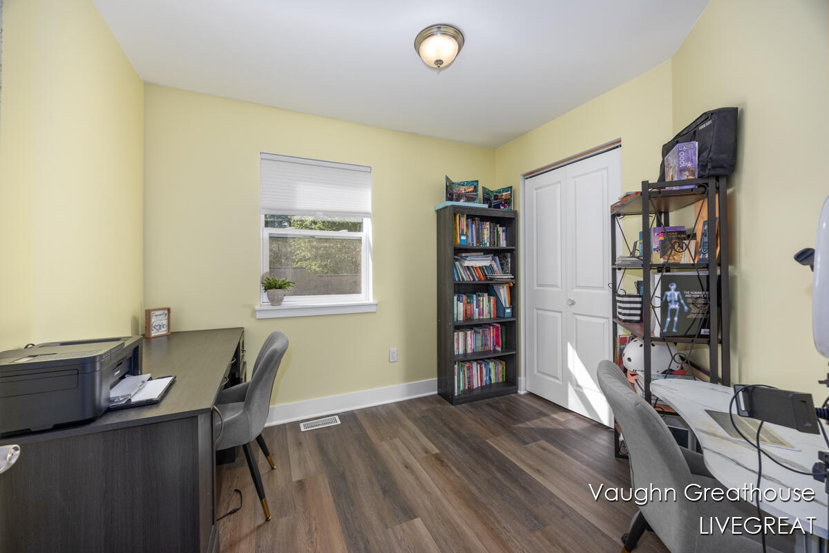 2905 Woodside Avenue SE Grand Rapids MI 49508