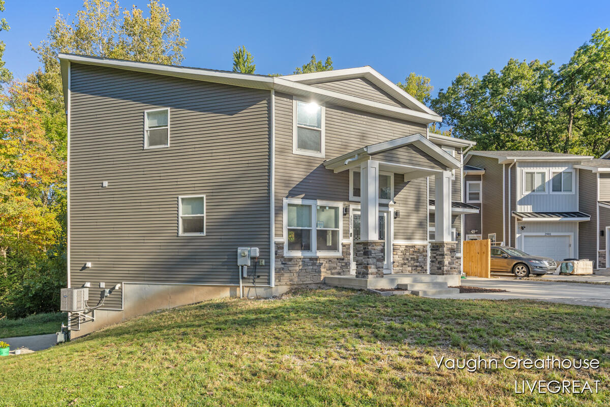 2905 Woodside Avenue SE Grand Rapids MI 49508