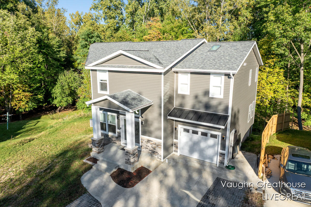 2905 Woodside Avenue SE Grand Rapids MI 49508