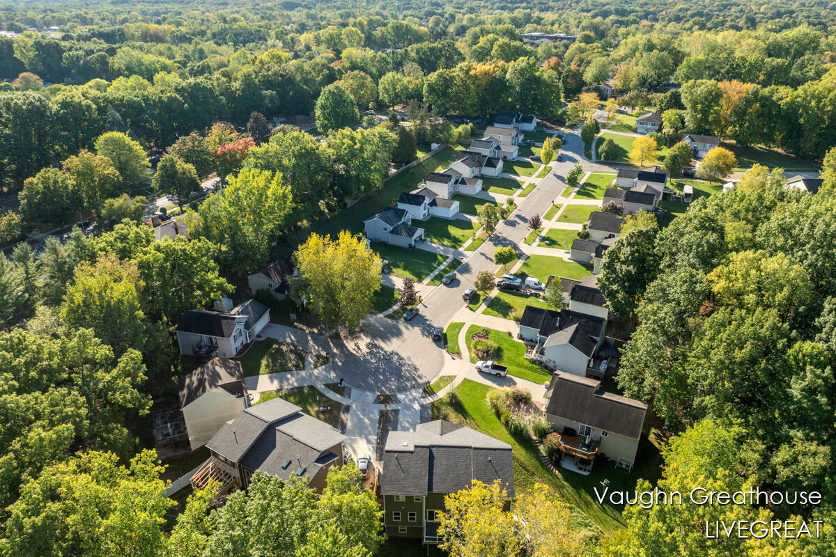 2905 Woodside Avenue SE Grand Rapids MI 49508