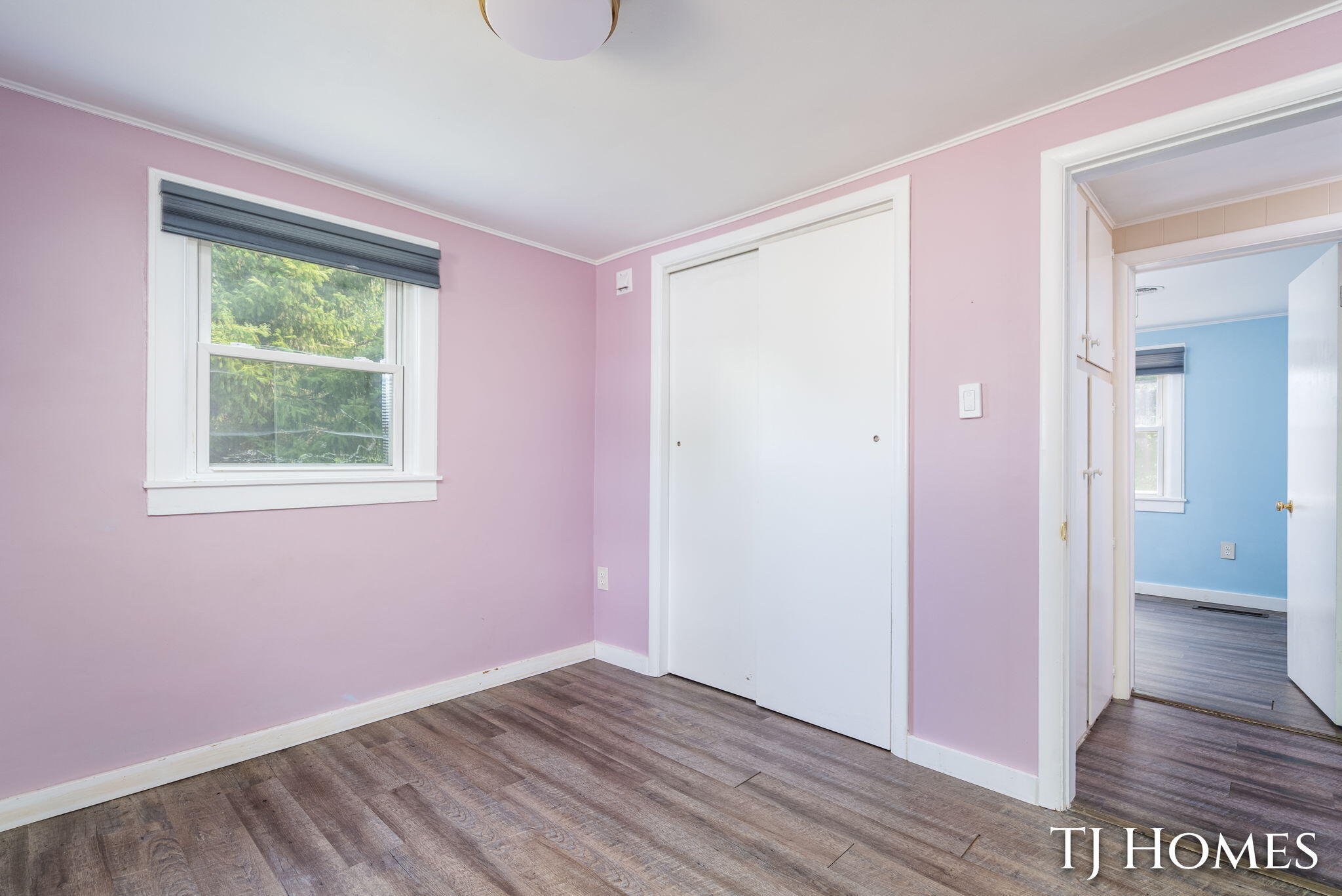 2215 Maguire Avenue NE Grand Rapids MI 49525
