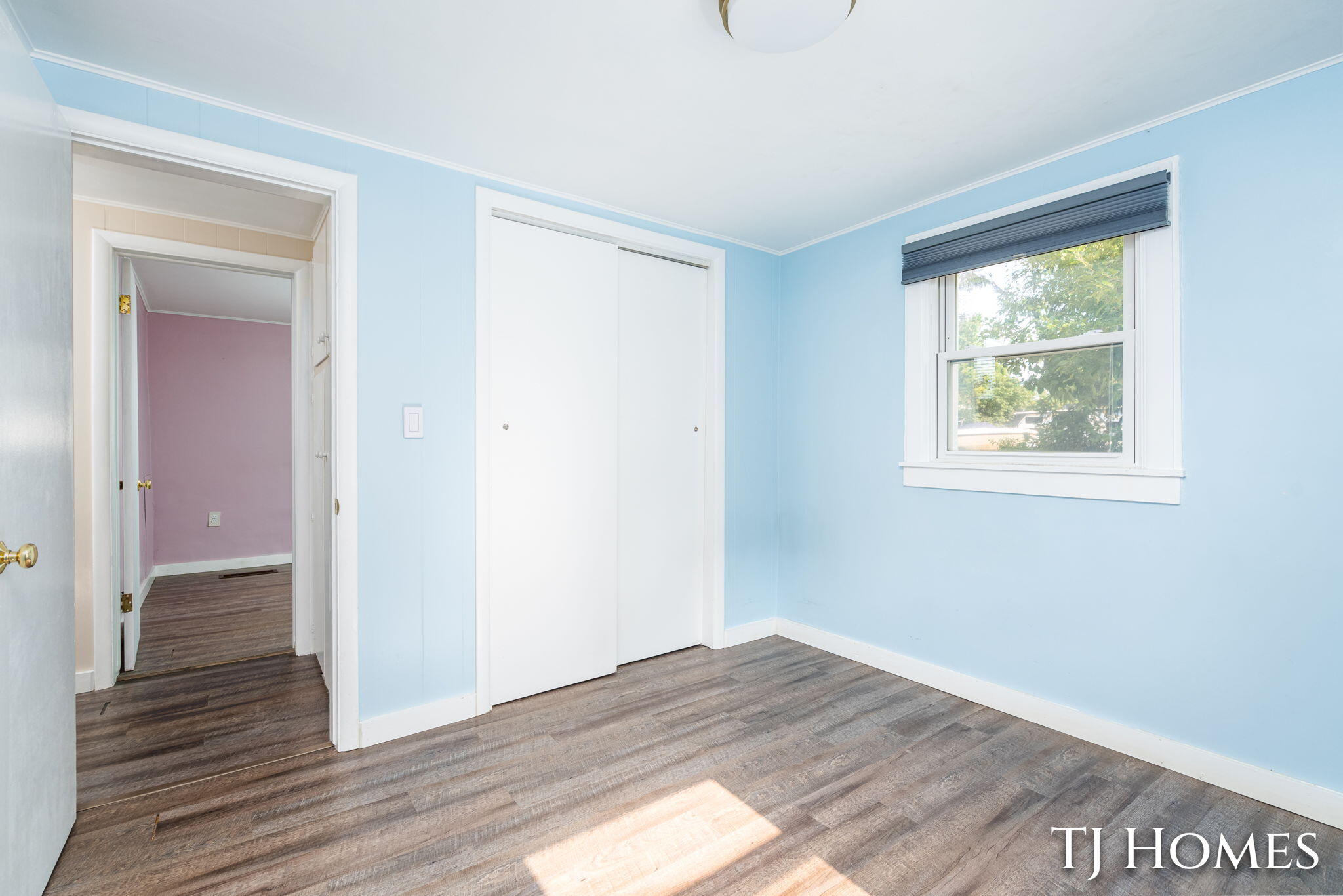 2215 Maguire Avenue NE Grand Rapids MI 49525