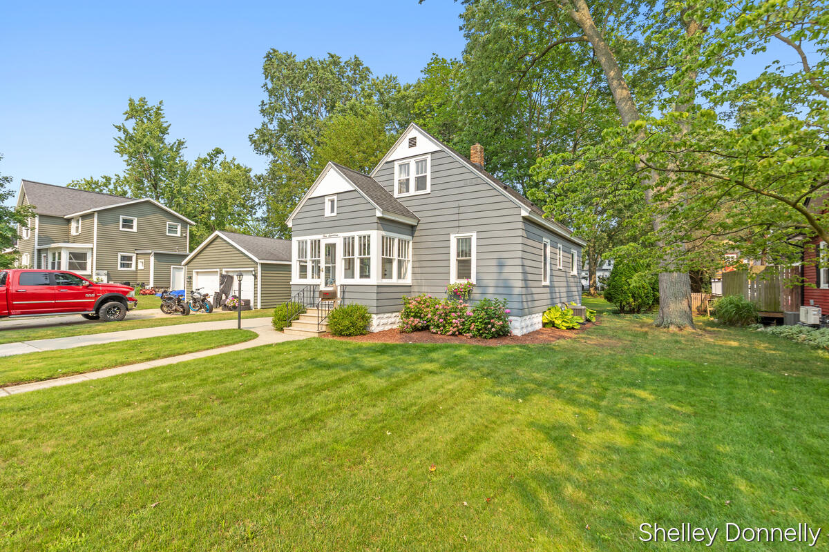 117 S Park Street Zeeland MI 49464