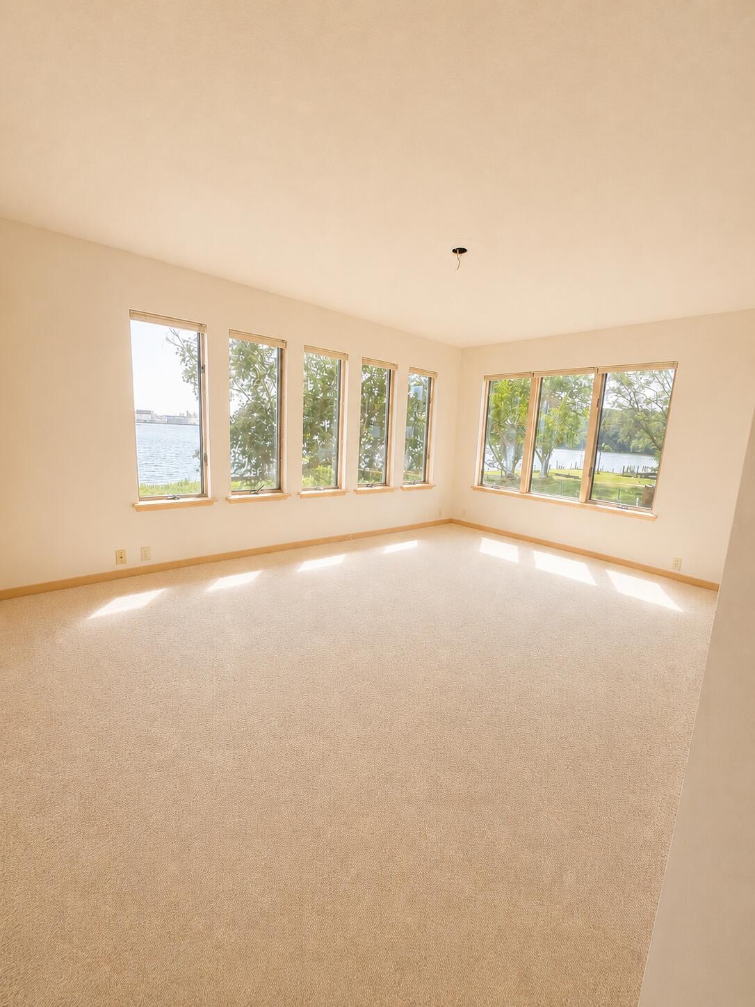 808 S Lakeshore Drive Ludington MI 49431