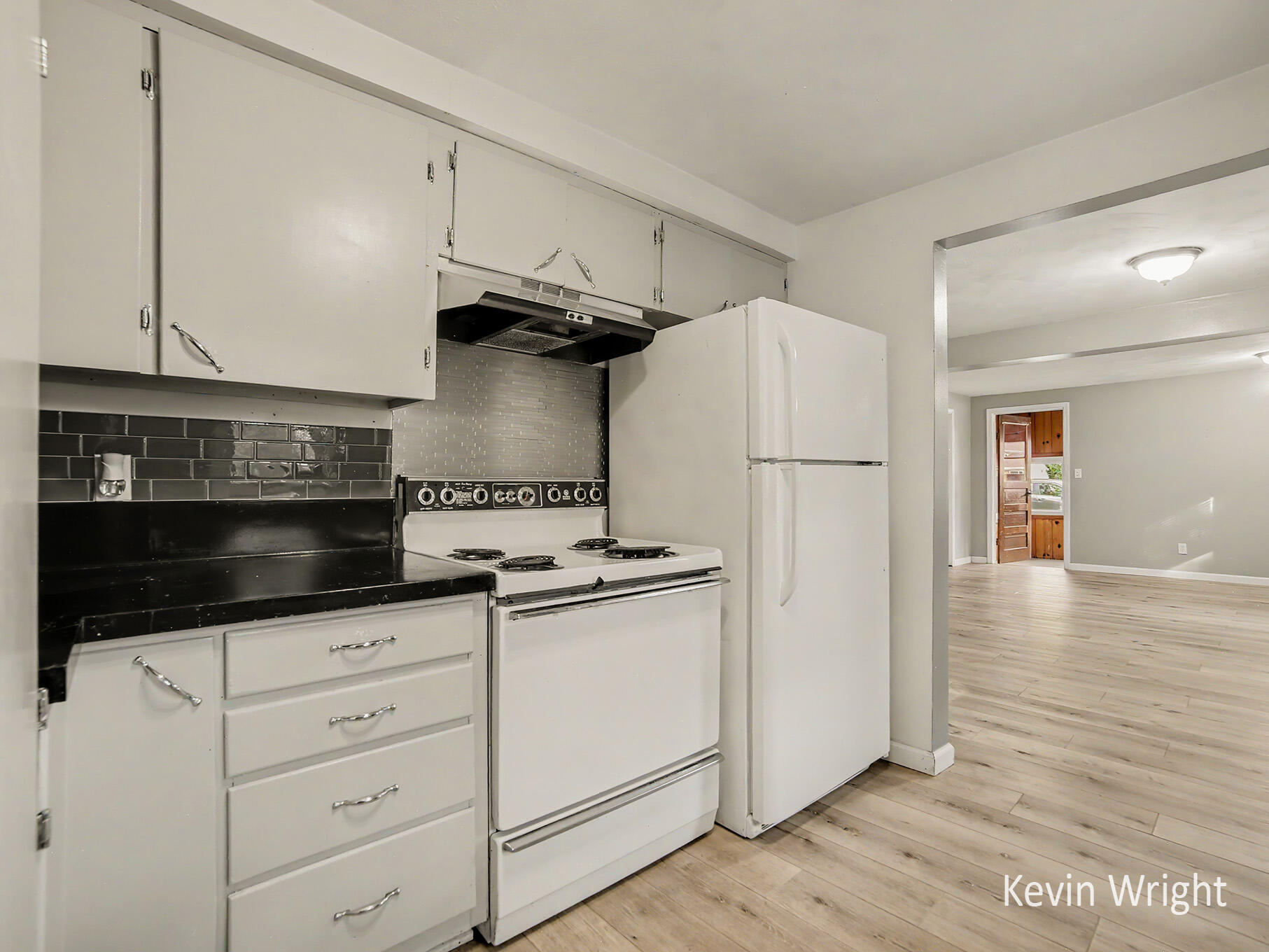 1933 Letart Avenue Muskegon MI 49441