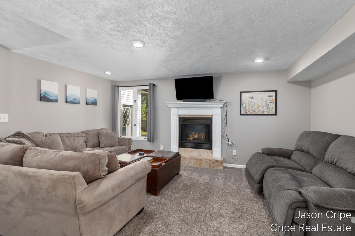 503 Northland Court NE Rockford MI 49341